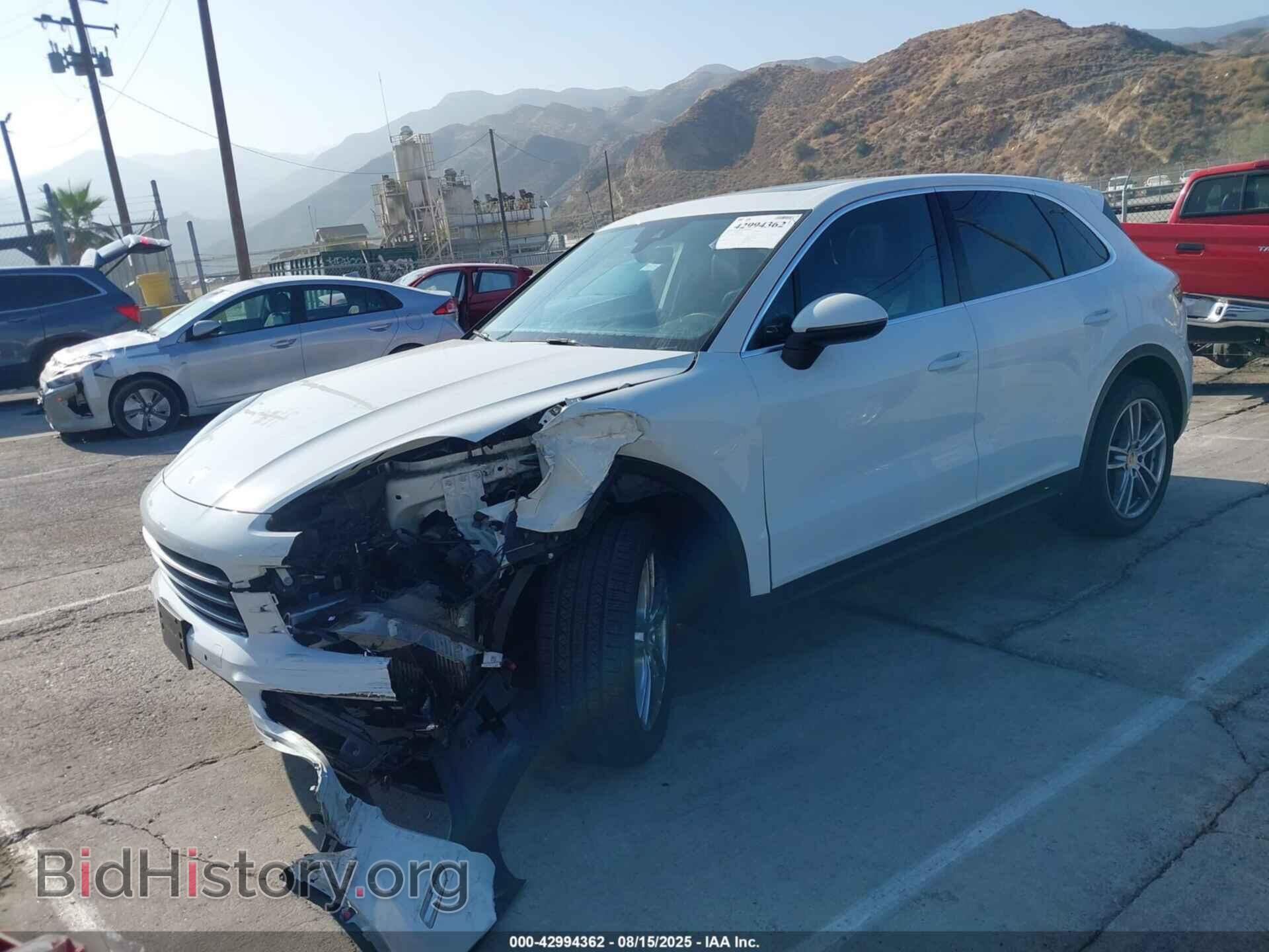 2020 PORSCHE CAYENNE - VIN: WP1AA2AY2LDA05262 - Фото 2
