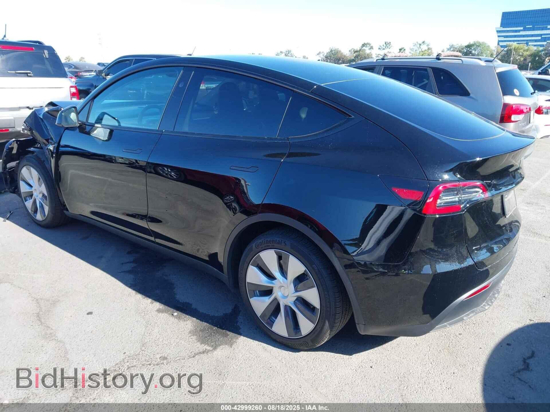 2024 TESLA MODEL Y - VIN: 7SAYGDED5RF054445 - Фото 3