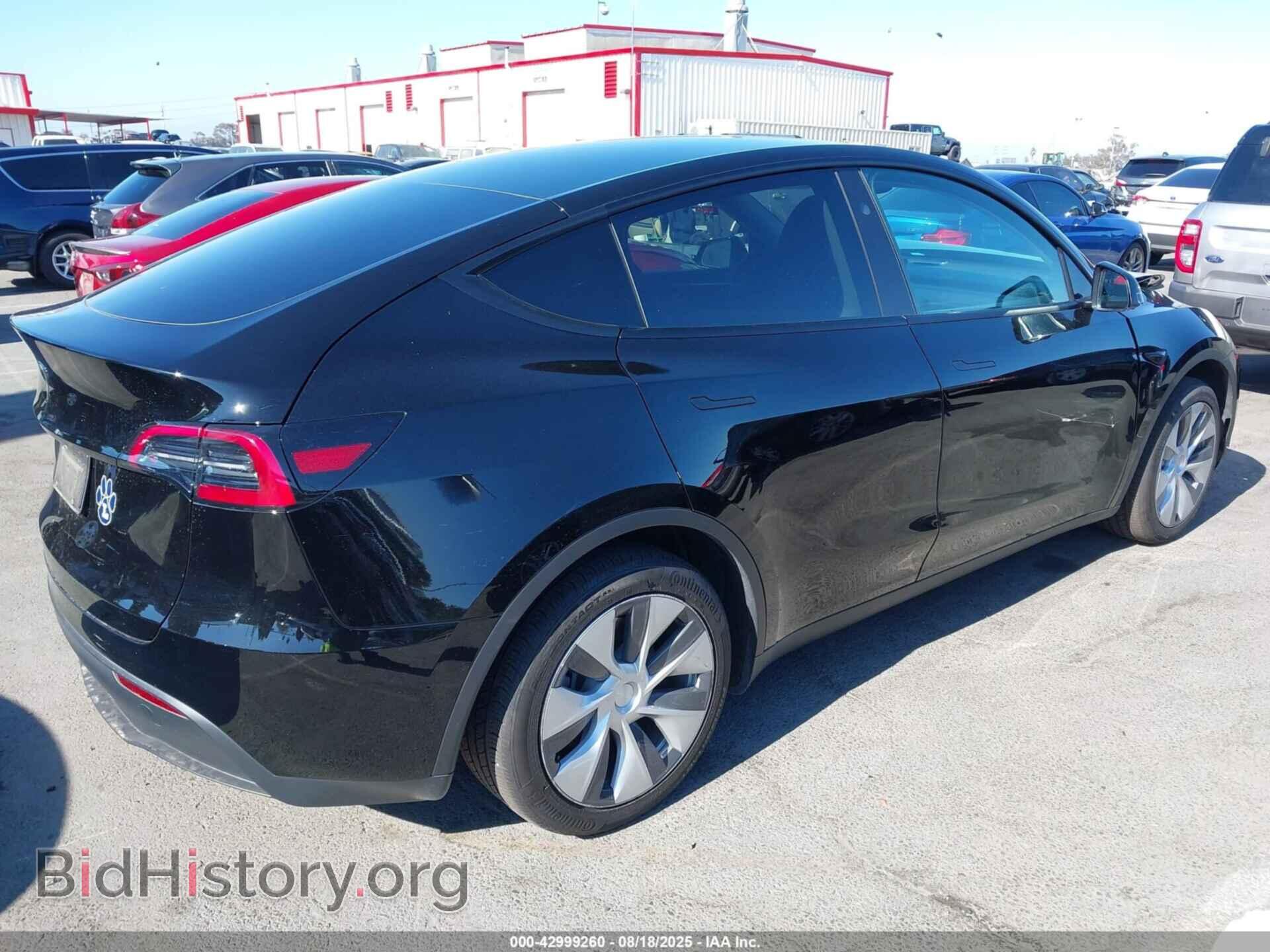 2024 TESLA MODEL Y - VIN: 7SAYGDED5RF054445 - Фото 4
