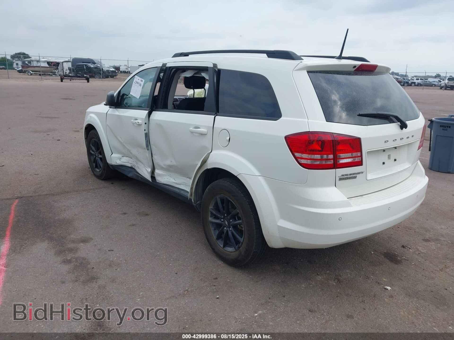 2020 DODGE JOURNEY - VIN: 3C4PDCAB1LT243473 - Фото 3