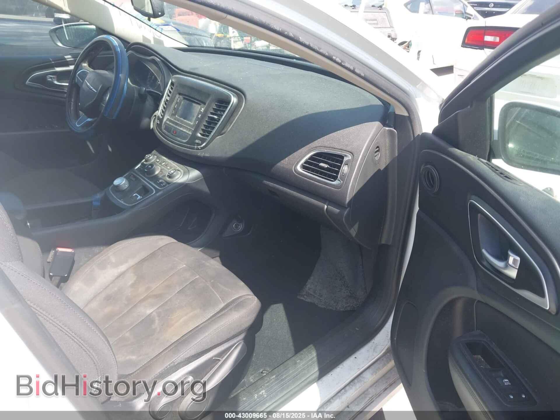 2016 CHRYSLER 200 - VIN: 1C3CCCAB5GN152749 - Фото 5
