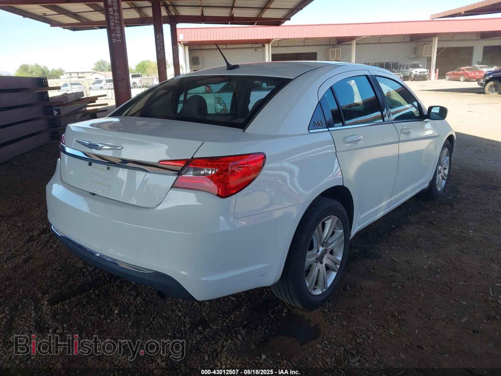 2013 CHRYSLER 200 - VIN: 1C3CCBAB3DN762252 - Фото 4