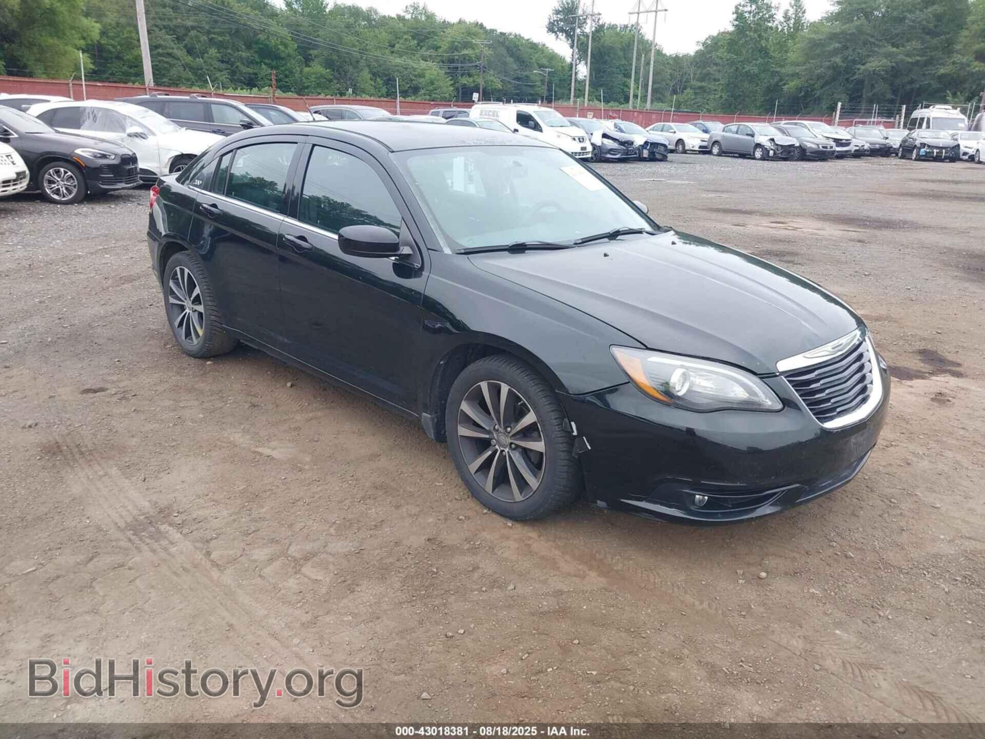 Photo 1C3CCBBG2DN743735 - CHRYSLER 200 2013