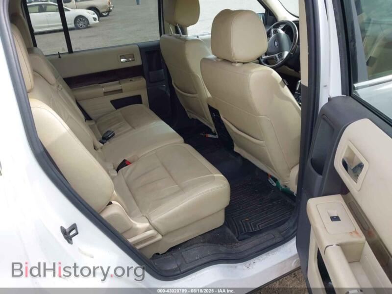 2016 Ford FLEX (VIN 2FMHK6D8XGBA05890) — фото 8 из 17