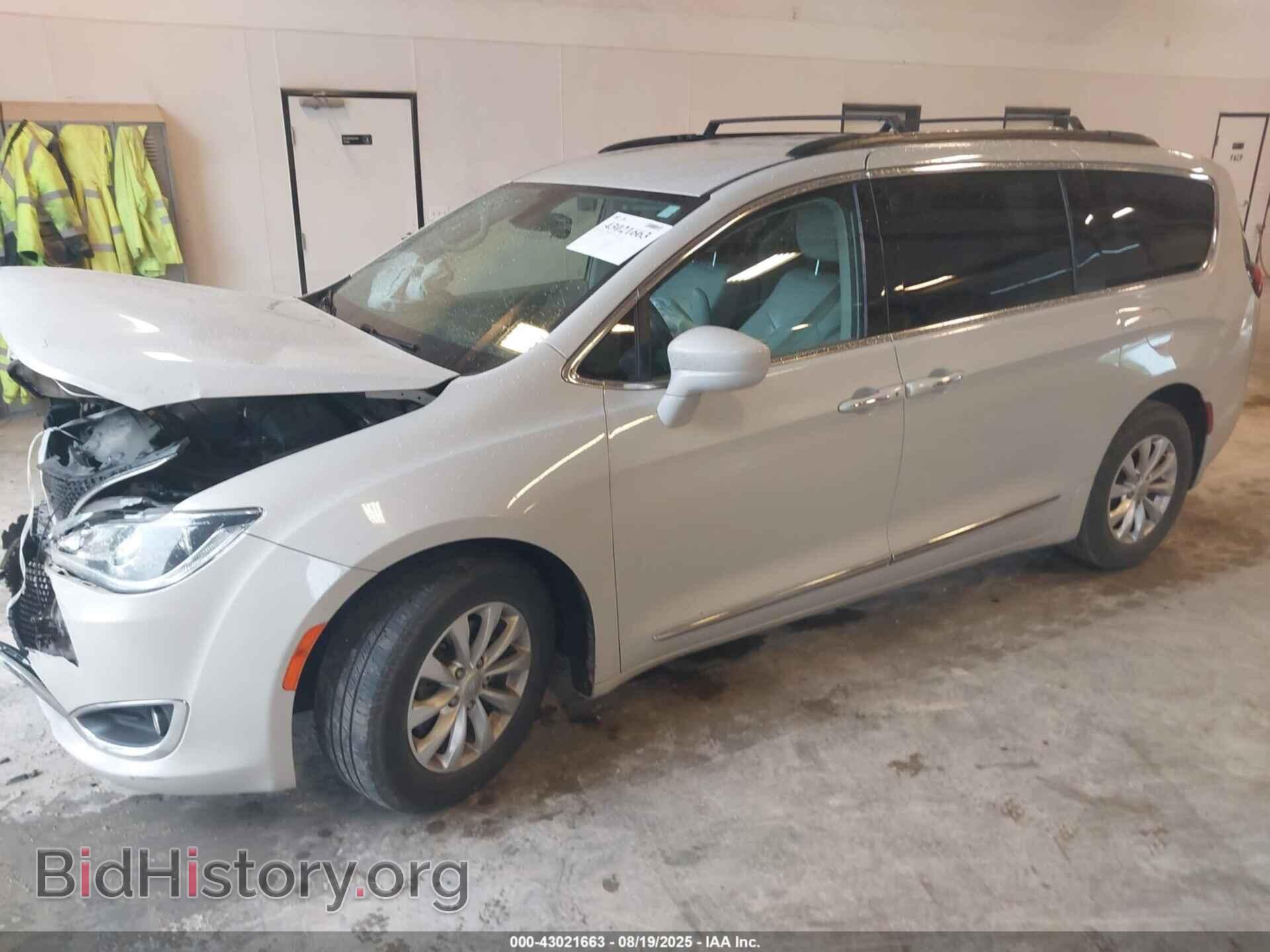 2017 CHRYSLER PACIFICA - VIN: 2C4RC1BG9HR839547 - Фото 2