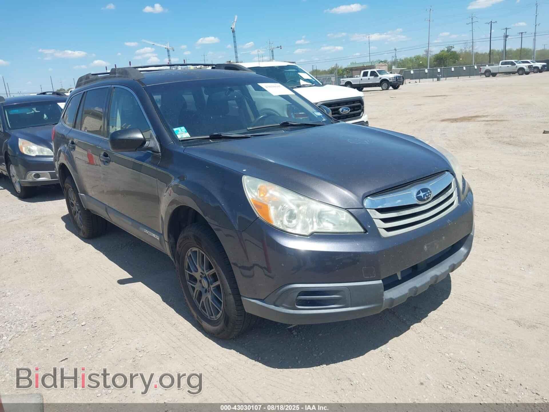 Photo 4S4BRCAC7B3310393 - SUBARU OUTBACK 2011