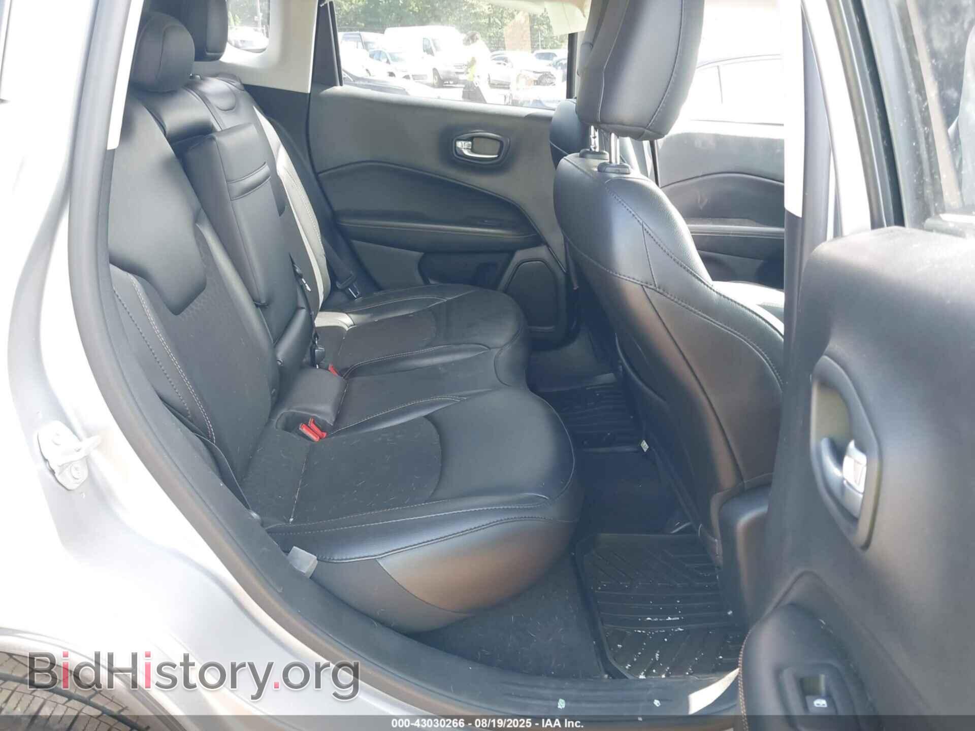 2019 JEEP COMPASS - VIN: 3C4NJDBB4KT647418 - Фото 8