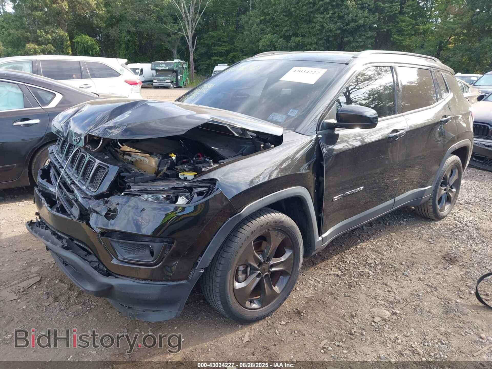 2018 JEEP COMPASS - VIN: 3C4NJCBB5JT304920 - Фото 2