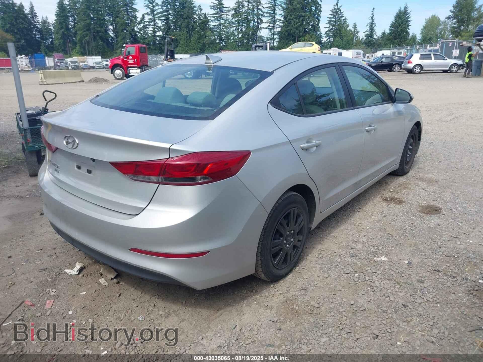 2017 HYUNDAI ELANTRA - VIN: 5NPD74LF5HH093181 - Фото 4