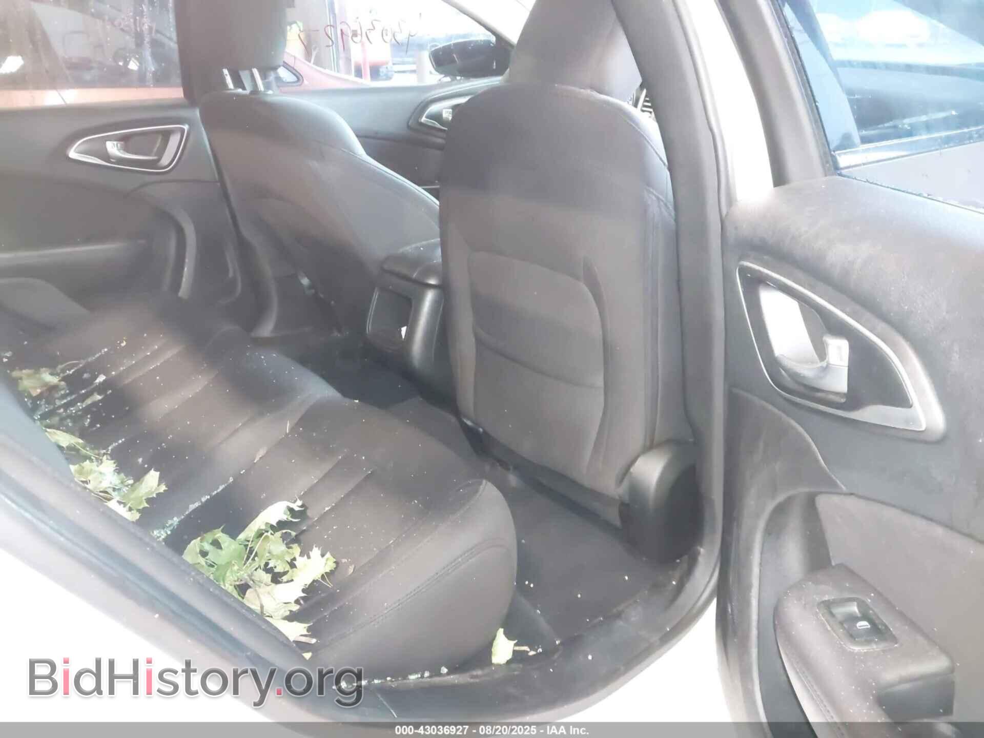 2015 CHRYSLER 200 - VIN: 1C3CCCAB4FN584327 - Фото 8
