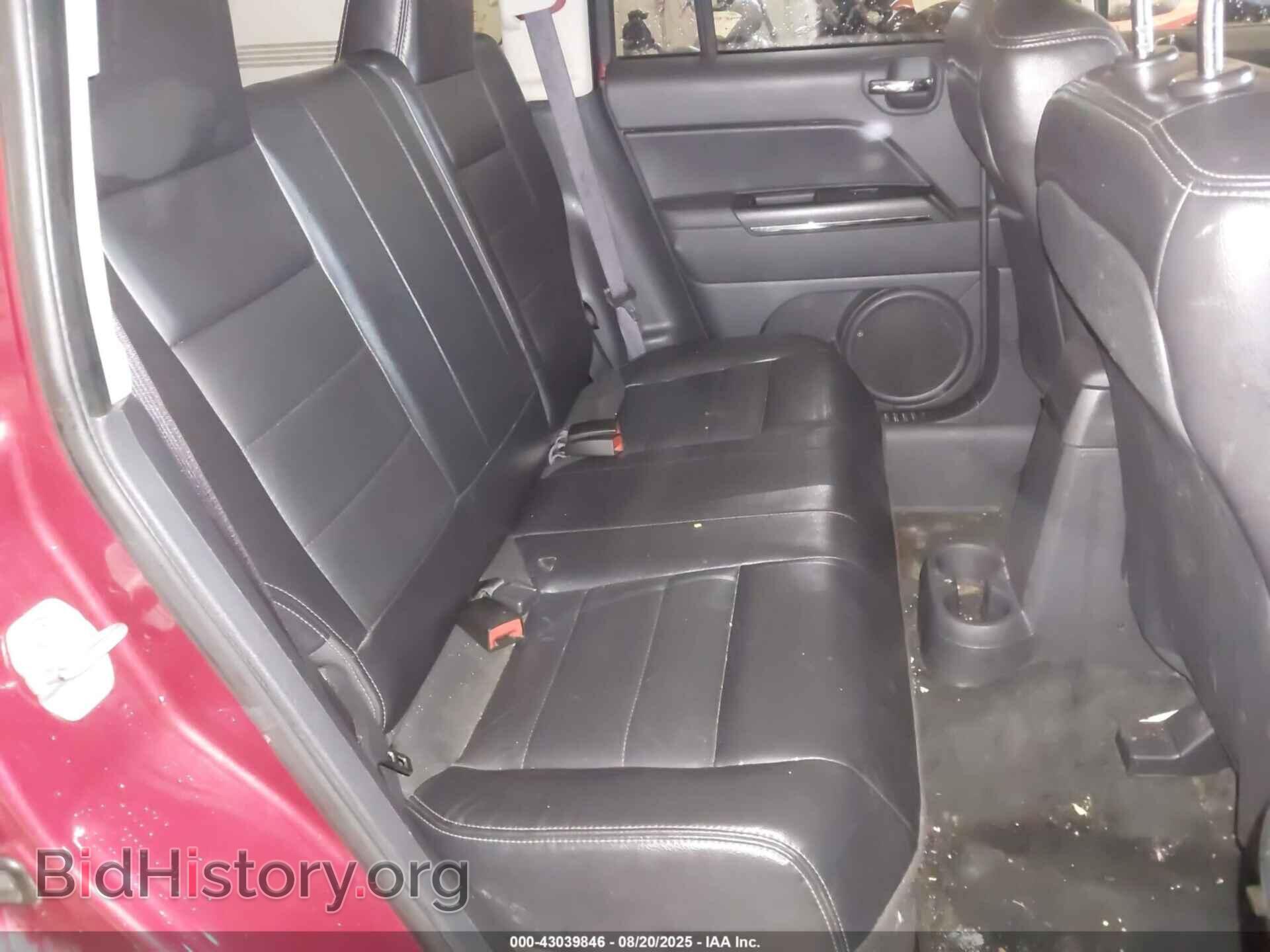 2012 JEEP COMPASS - VIN: 1C4NJDCB8CD717637 - Photo 8