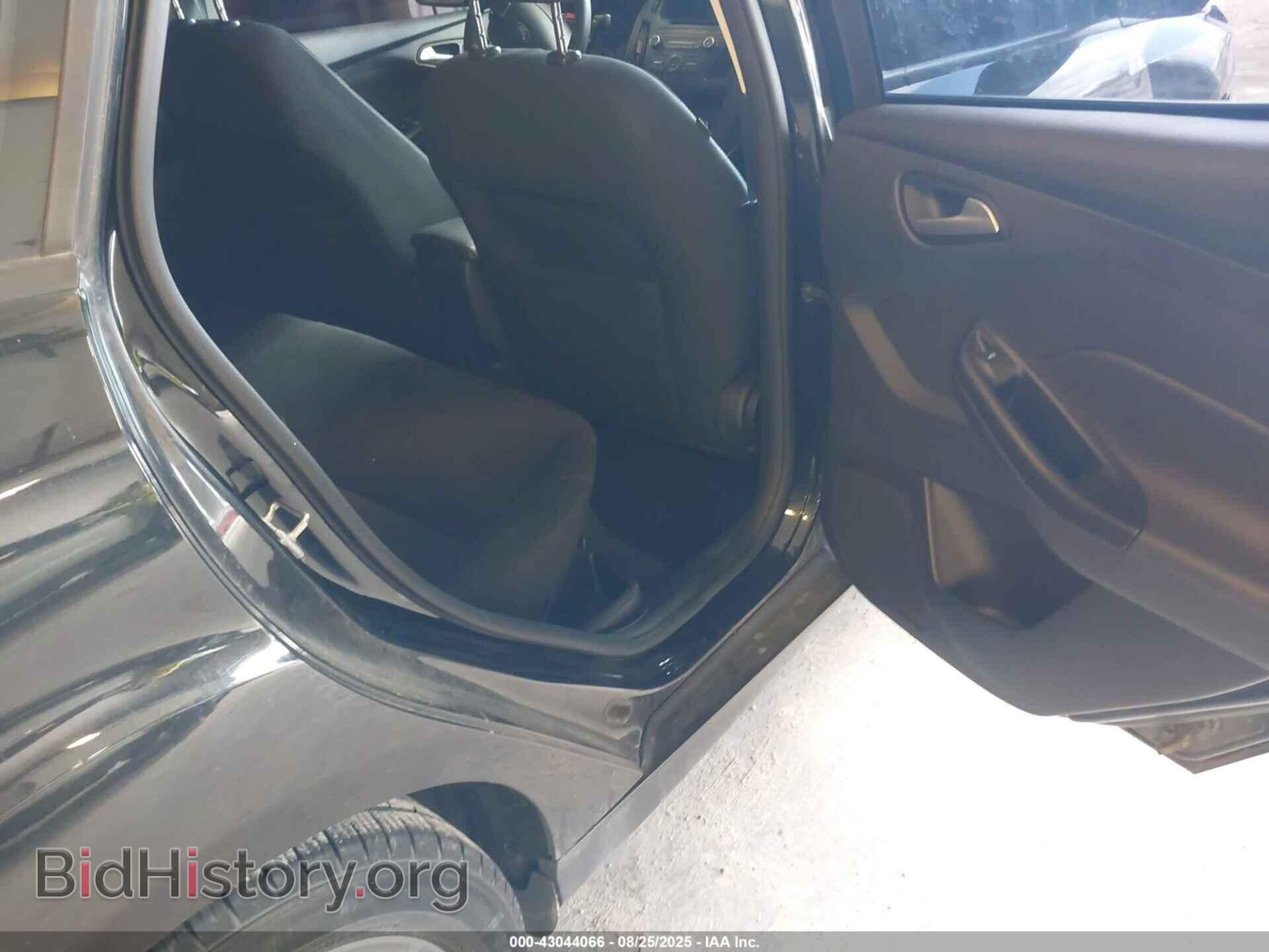 2015 FORD FOCUS - VIN: 1FADP3F20FL277042 - Photo 8