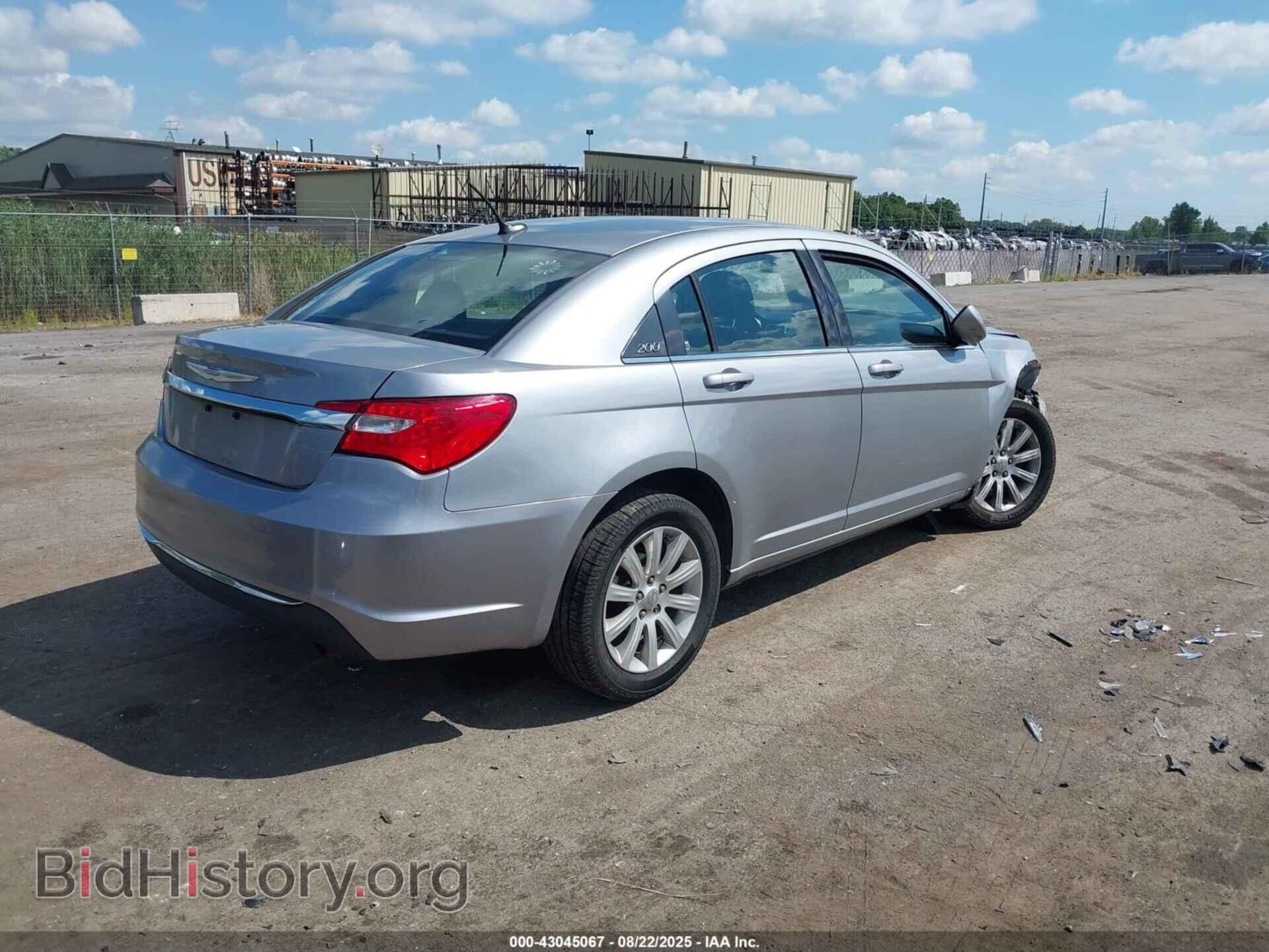 2013 CHRYSLER 200 - VIN: 1C3CCBBB7DN736073 - Фото 4