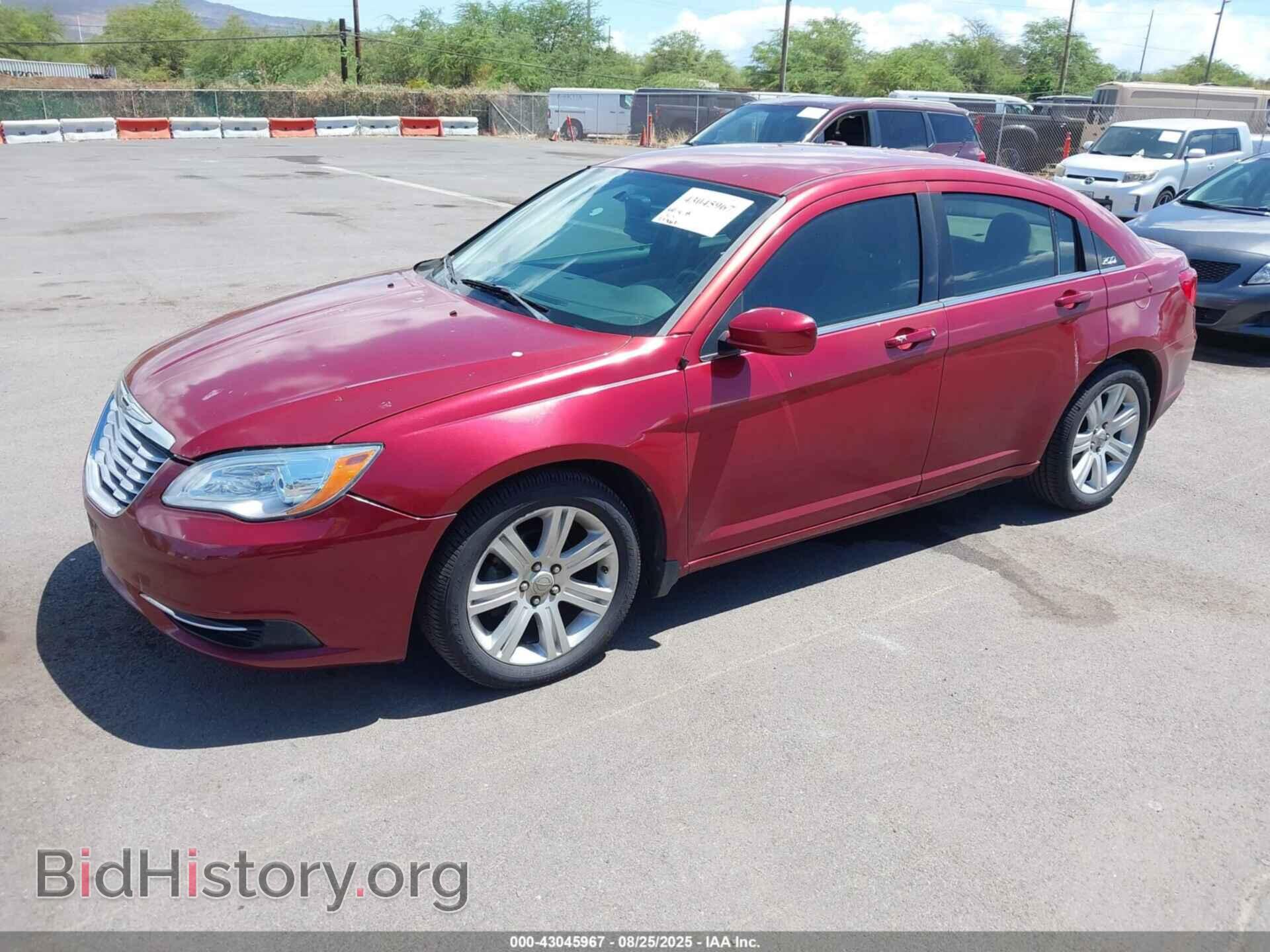 2012 CHRYSLER 200 - VIN: 1C3CCBBG3CN206113 - Фото 2