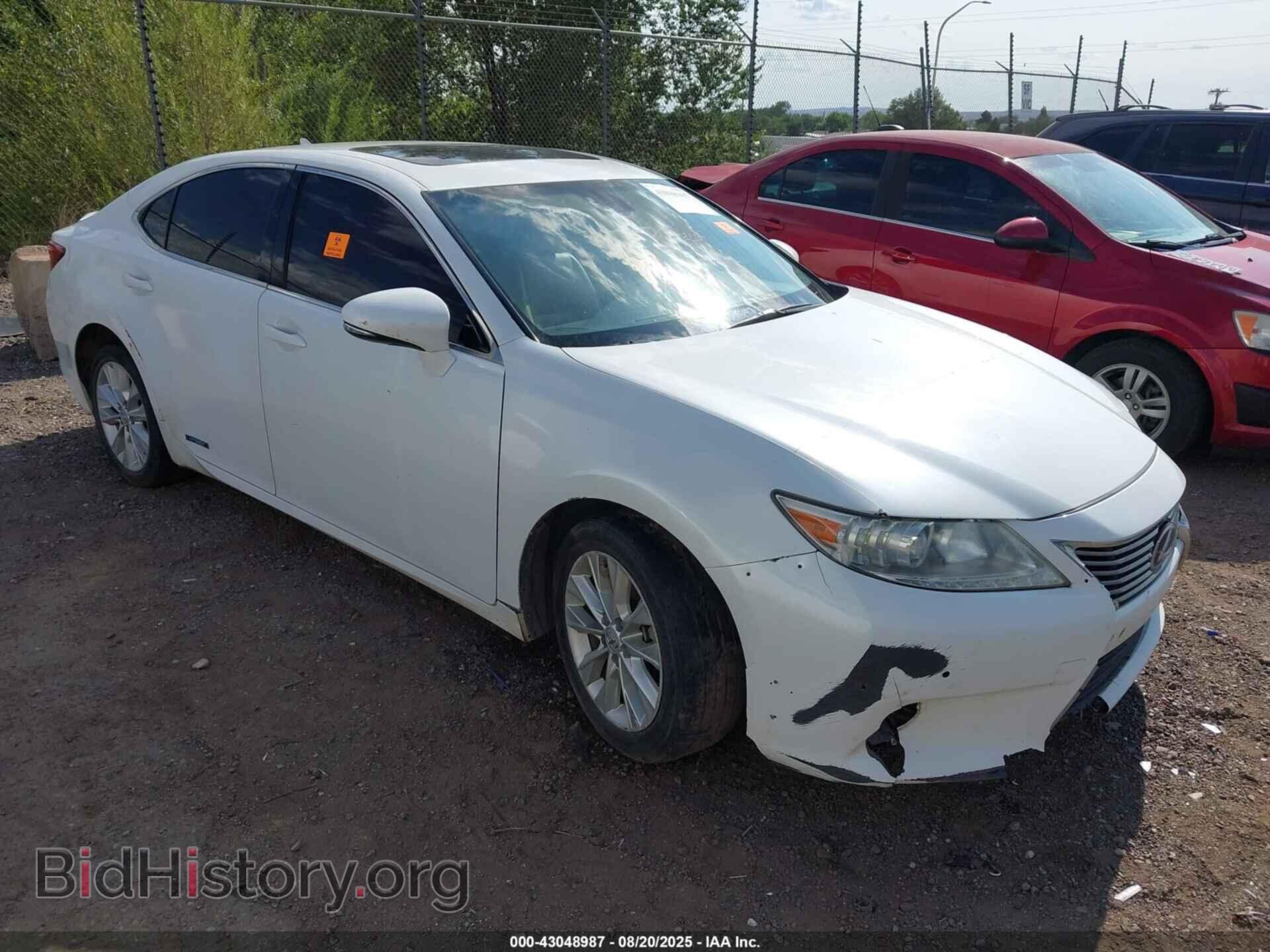 Фотография JTHBW1GG1E2050741 - LEXUS ES 300H 2014