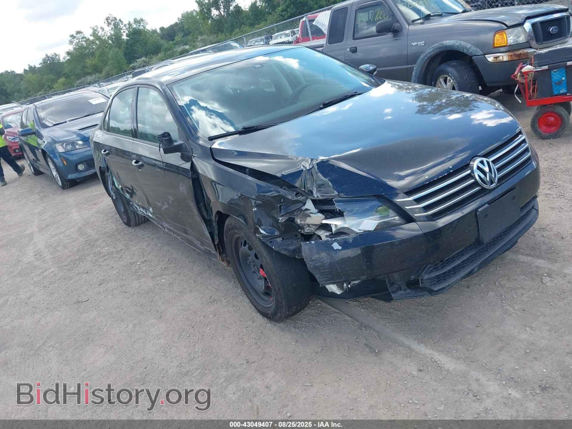 Photo 1VWAT7A33FC014802 - VOLKSWAGEN PASSAT 2015