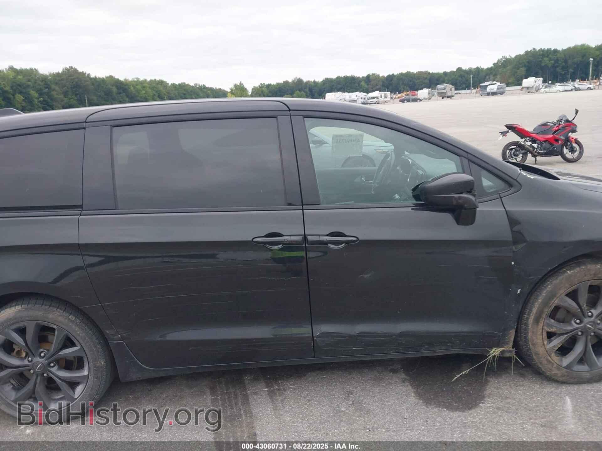 2019 CHRYSLER PACIFICA - VIN: 2C4RC1FG4KR593430 - Photo 13