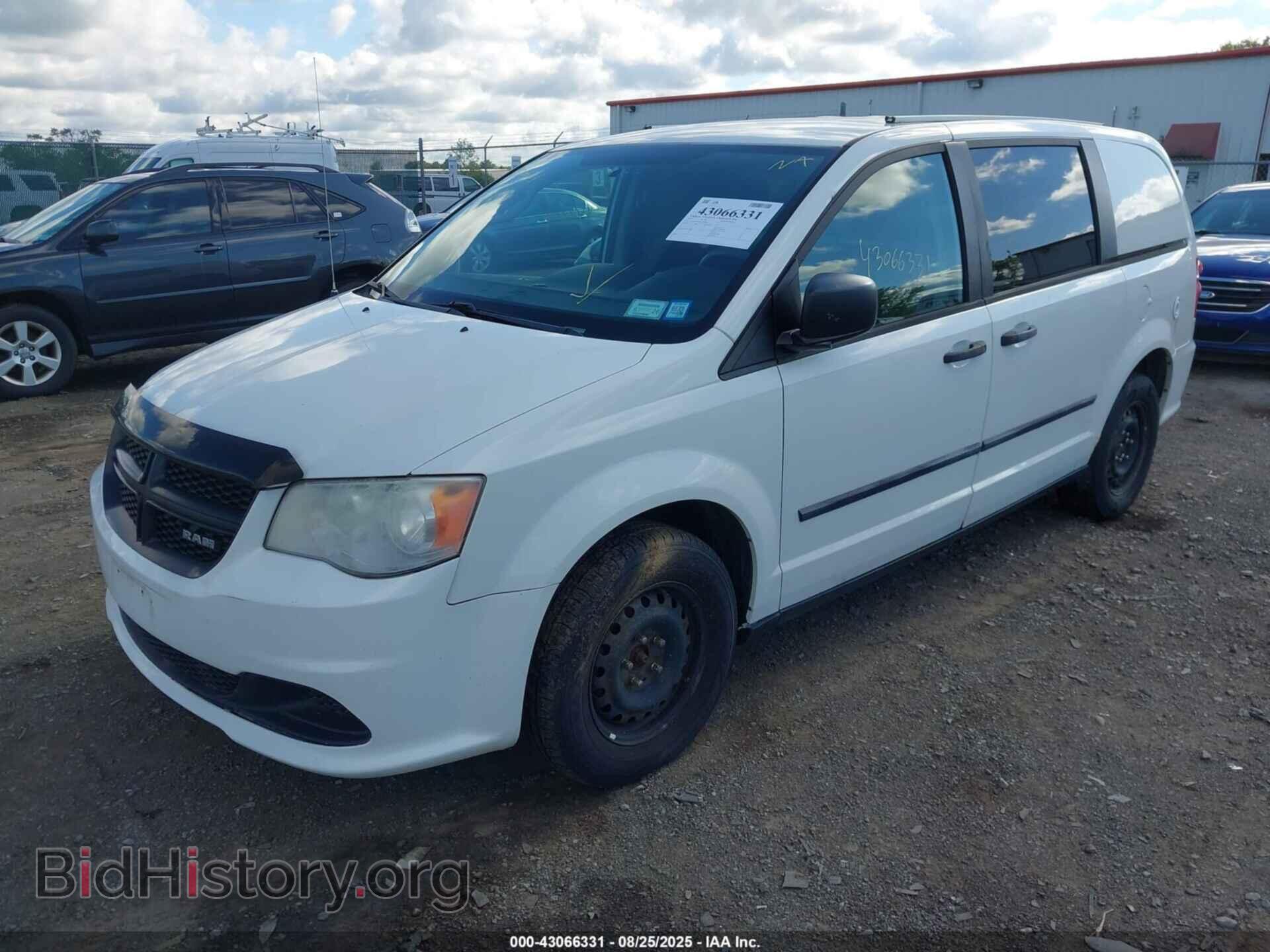 2013 RAM CARGO - VIN: 2C4JRGAG2DR658428 - Photo 2