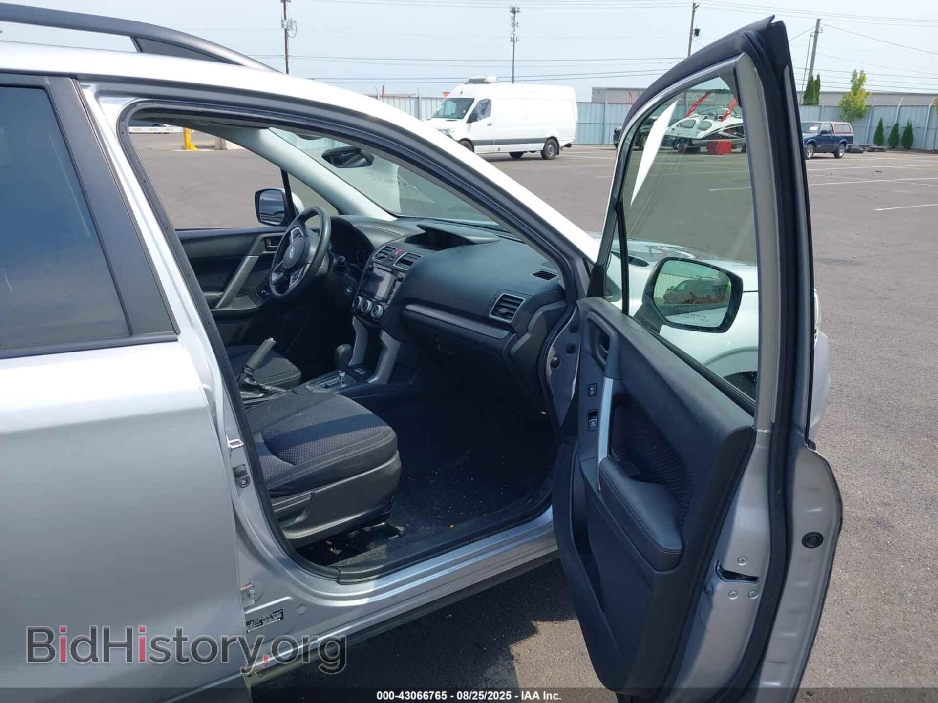2017 SUBARU FORESTER - VIN: JF2SJAGCXHH553622 - Фото 5
