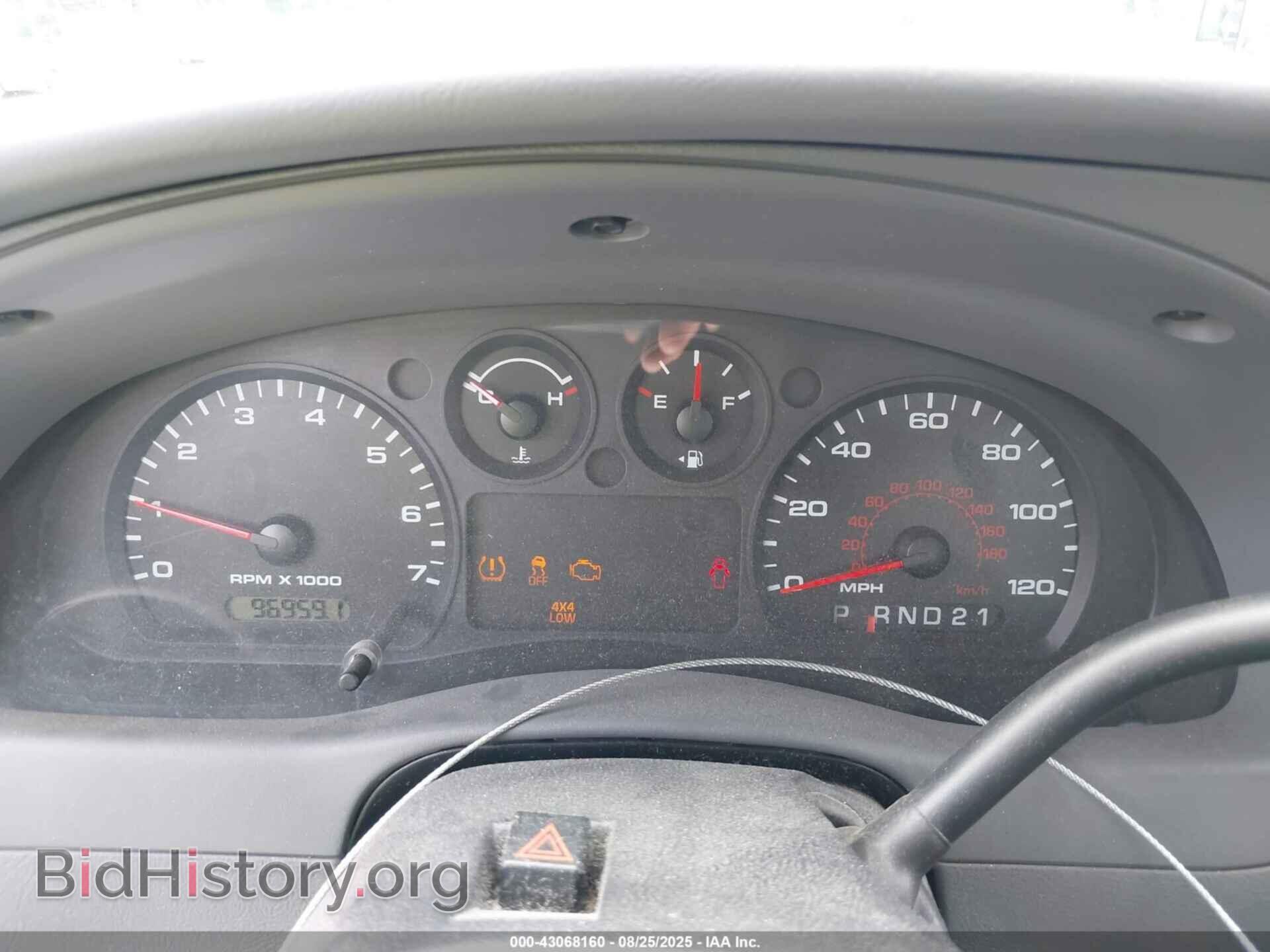 2011 FORD RANGER - VIN: 1FTLR4FE2BPA27840 - Фото 7