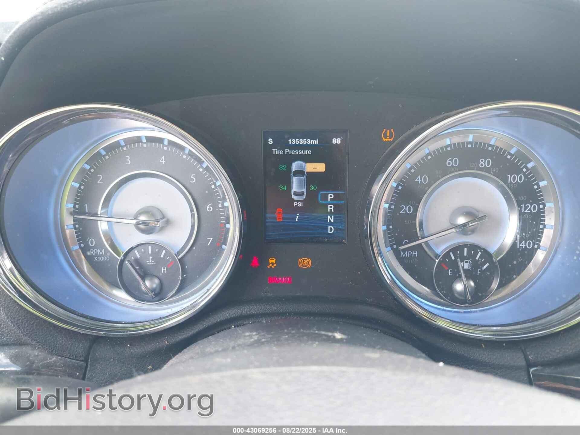 2012 CHRYSLER 300 - VIN: 2C3CCAAG6CH134134 - Фото 7
