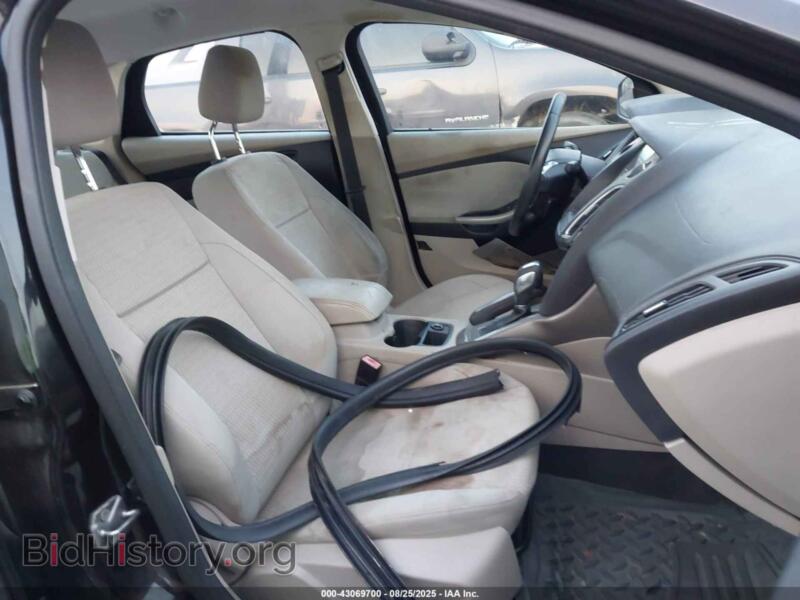 2012 Ford FOCUS (VIN 1FAHP3H2XCL375571) — photo 5 of 11