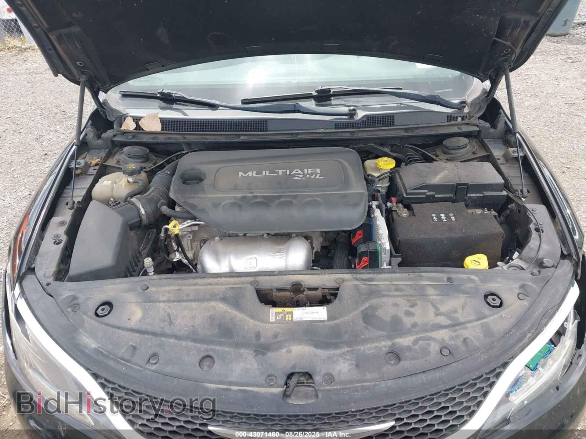 2016 CHRYSLER 200 - VIN: 1C3CCCAB2GN105694 - Фото 10