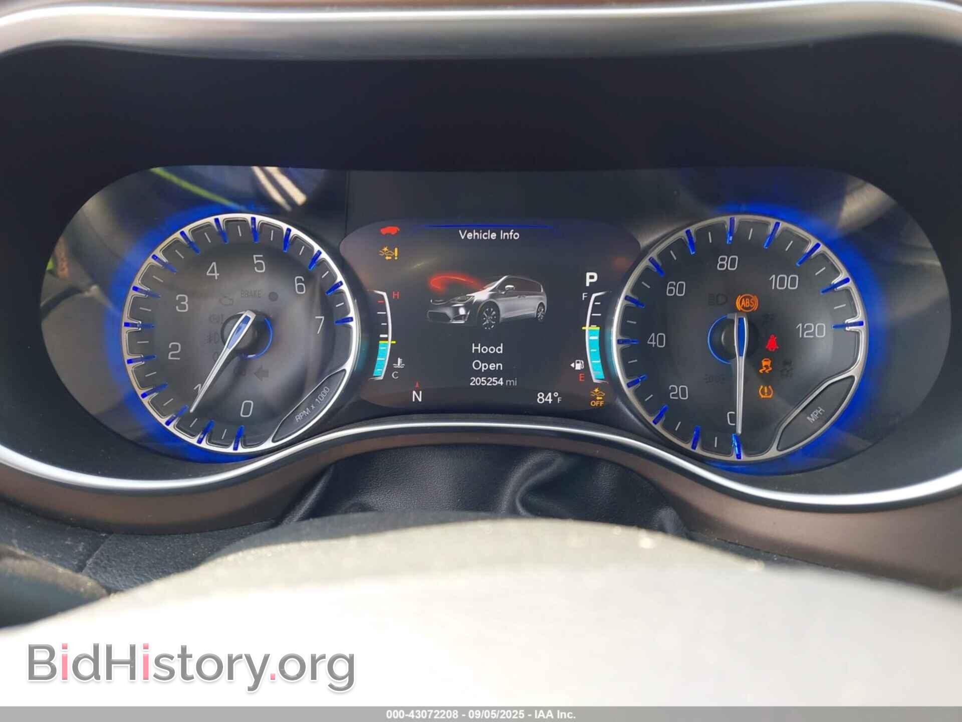 2017 CHRYSLER PACIFICA - VIN: 2C4RC1EG9HR541236 - Photo 7