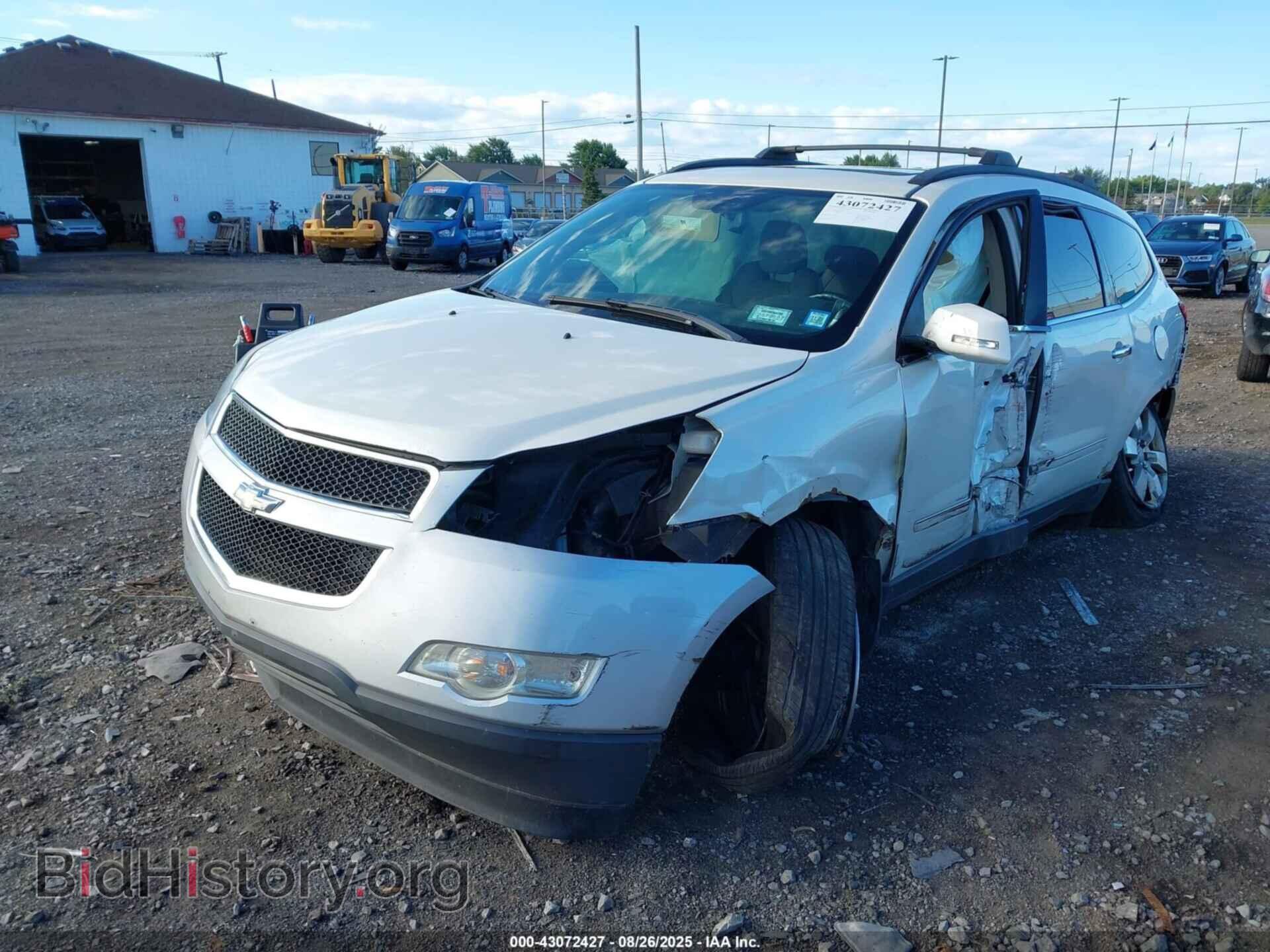2012 CHEVROLET TRAVERSE - VIN: 1GNKVLED2CJ232502 - Фото 2