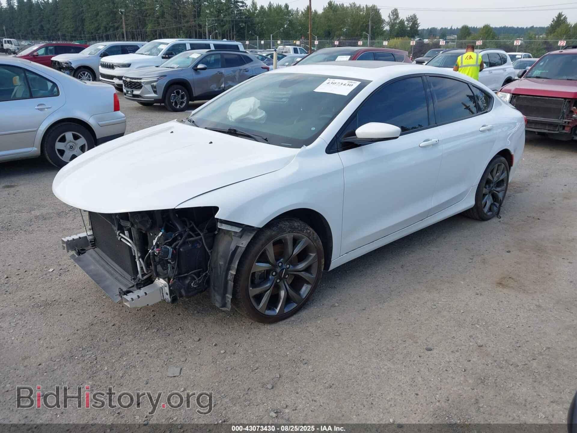 2016 CHRYSLER 200 - VIN: 1C3CCCBB3GN100342 - Photo 2