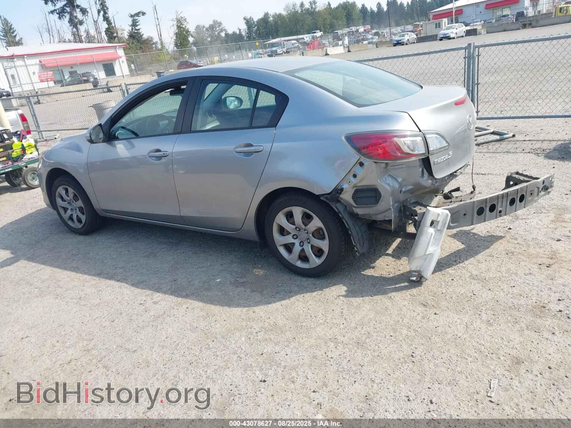 2013 MAZDA MAZDA3 - VIN: JM1BL1UP3D1837211 - Фото 3