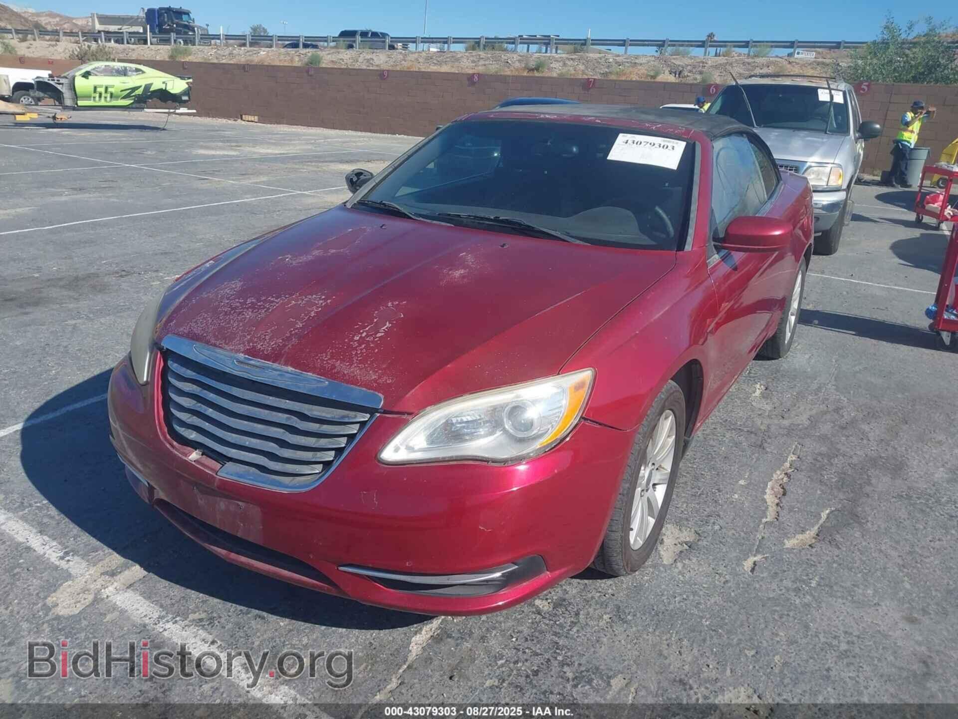 2013 CHRYSLER 200 - VIN: 1C3BCBEB6DN526698 - Фото 2