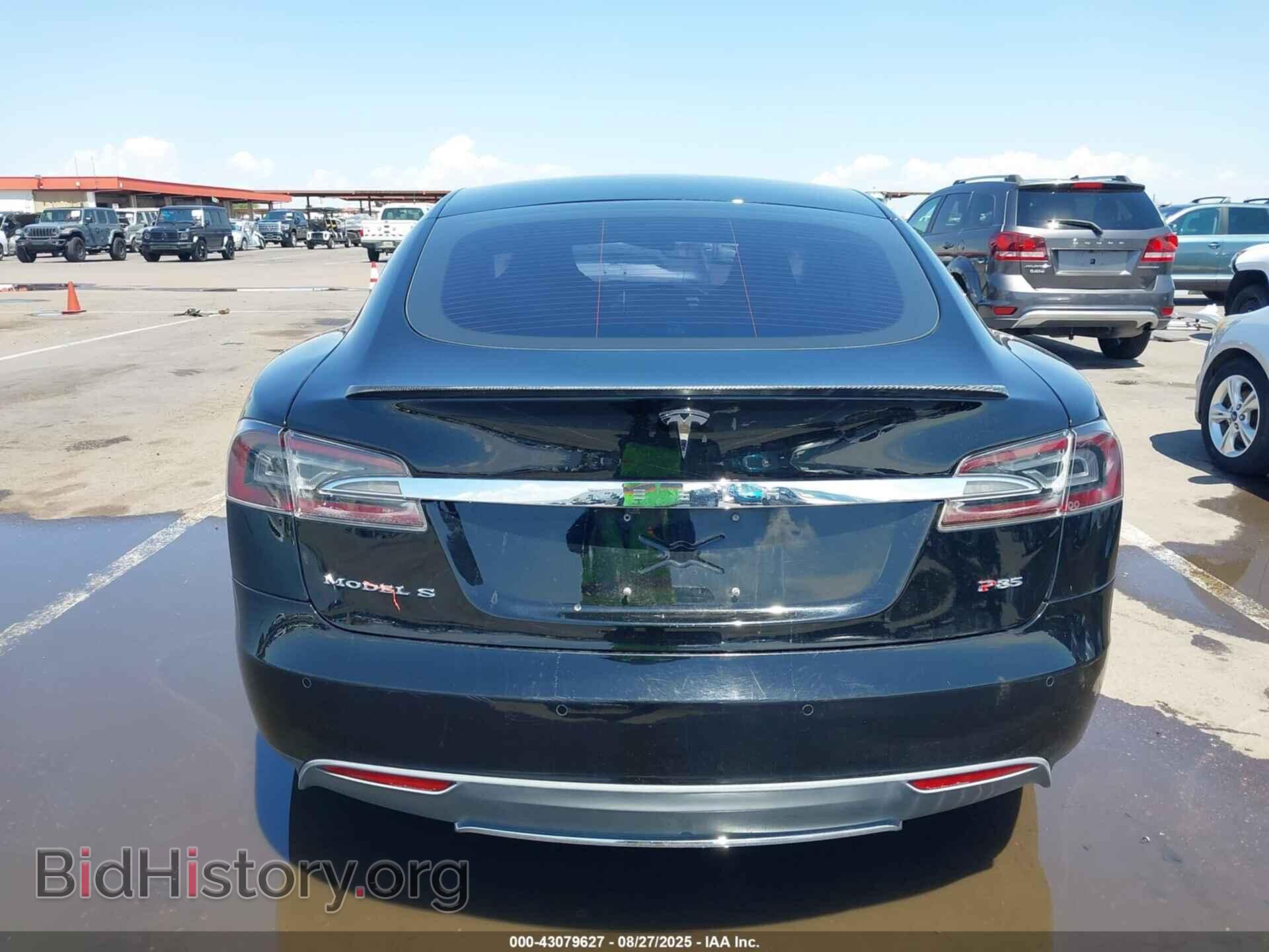 2014 TESLA MODEL S - VIN: 5YJSA1H18EFP35200 - Фото 16