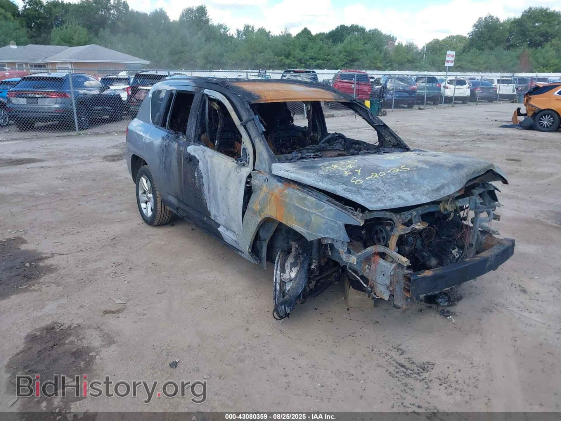 Фотография 1C4NJDBB9FD114556 - JEEP COMPASS 2015