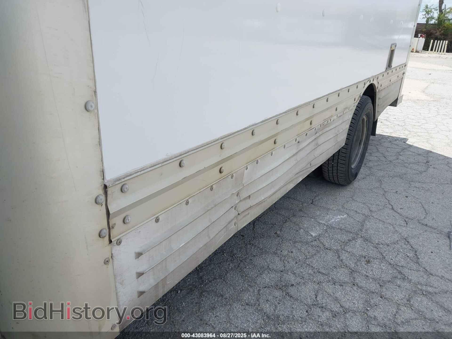 2009 FORD E-450 CUTAWAY - VIN: 1FDXE45S99DA86492 - Фото 11