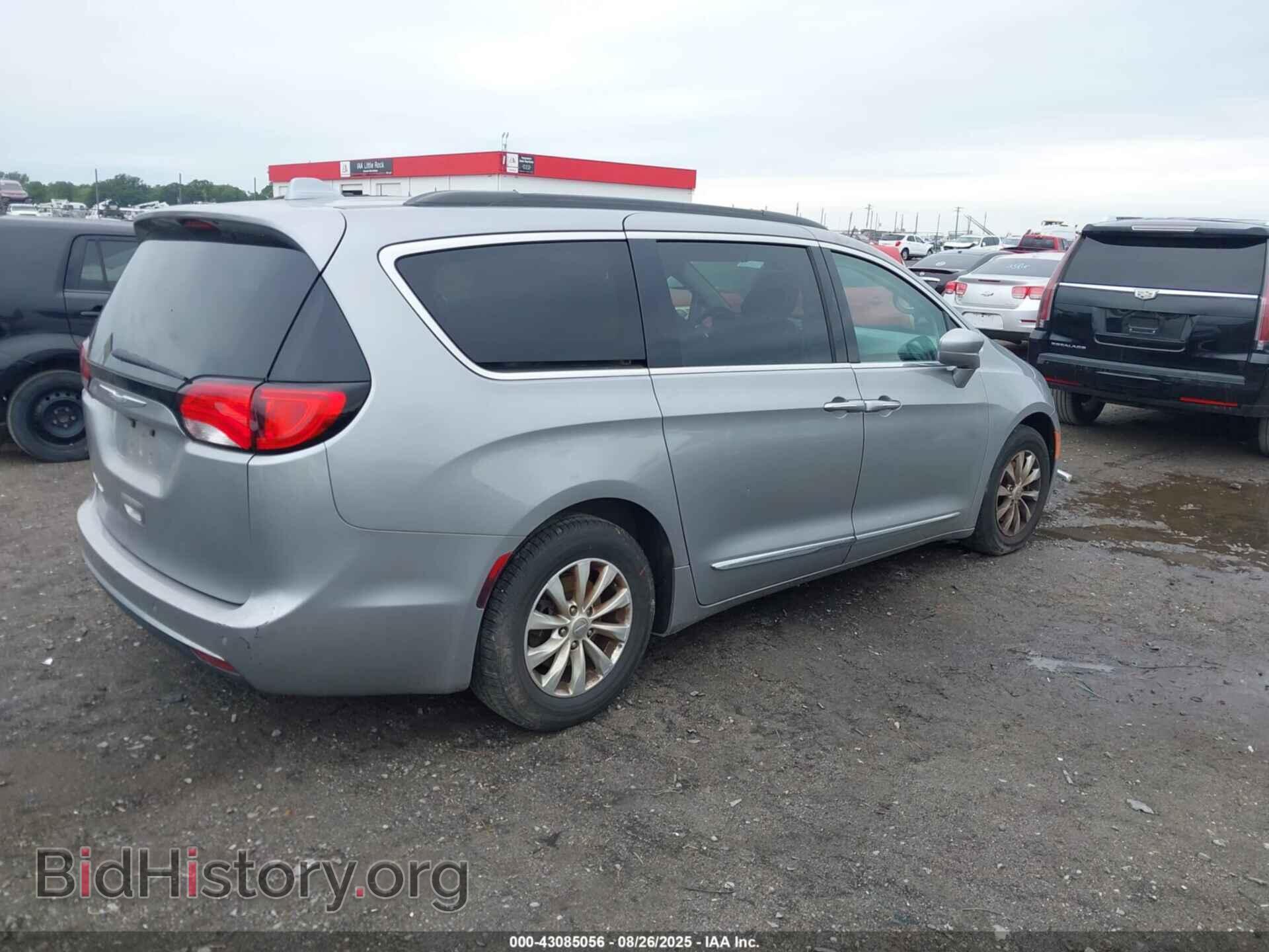 2017 CHRYSLER PACIFICA - VIN: 2C4RC1BG4HR642740 - Фото 4