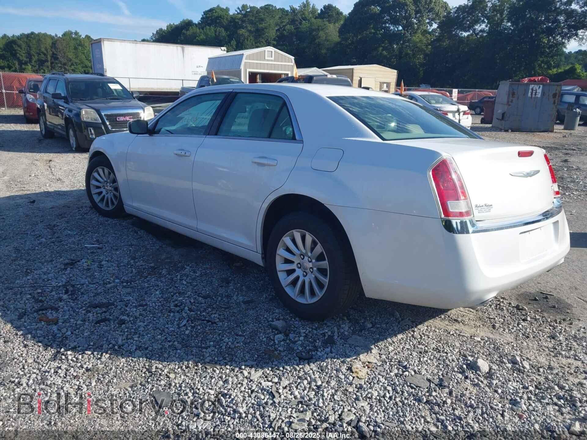 2014 CHRYSLER 300 - VIN: 2C3CCAAG1EH283148 - Фото 3