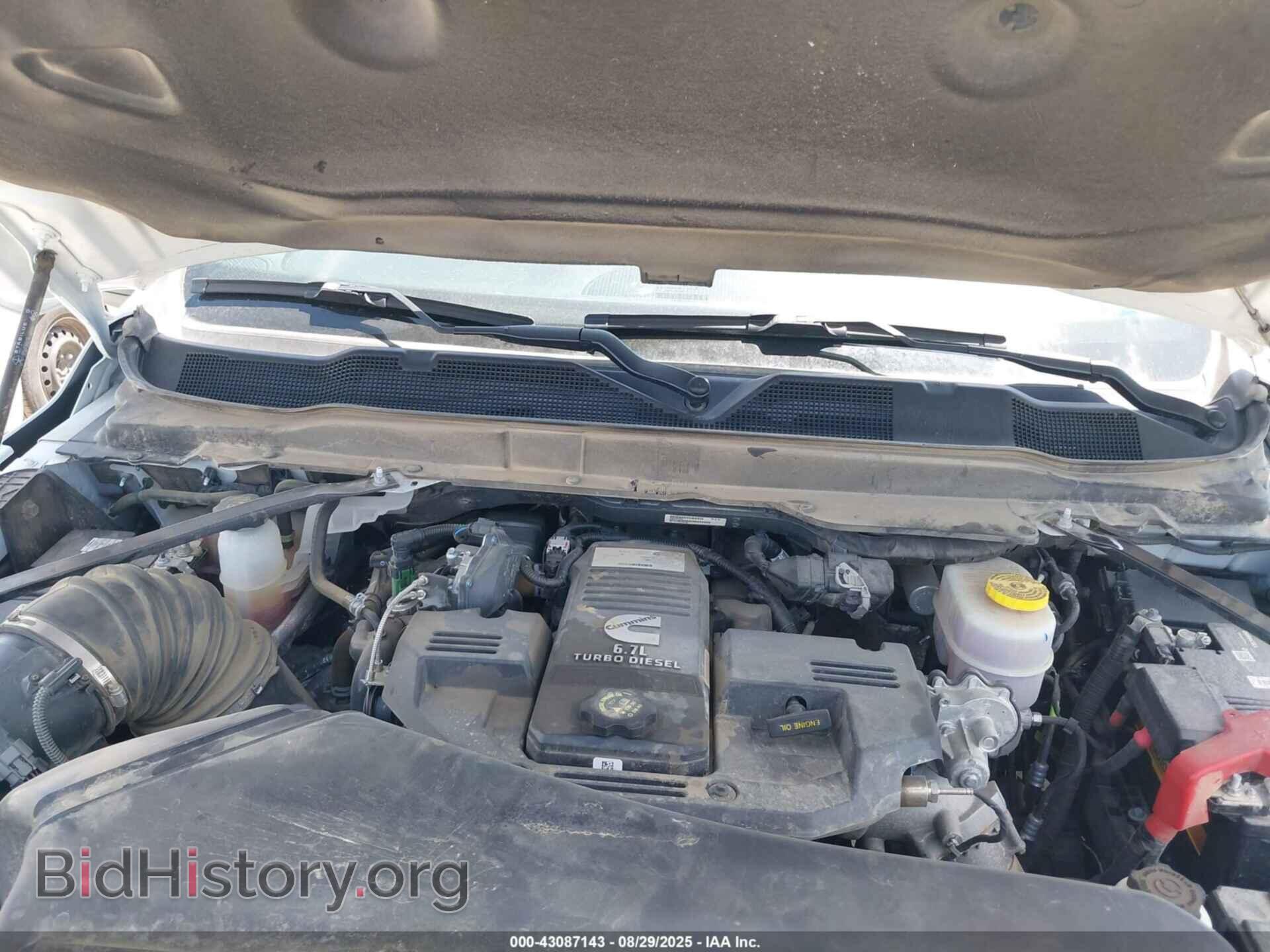 2024 RAM 3500 - VIN: 3C63R3HL9RG265468 - Фото 9