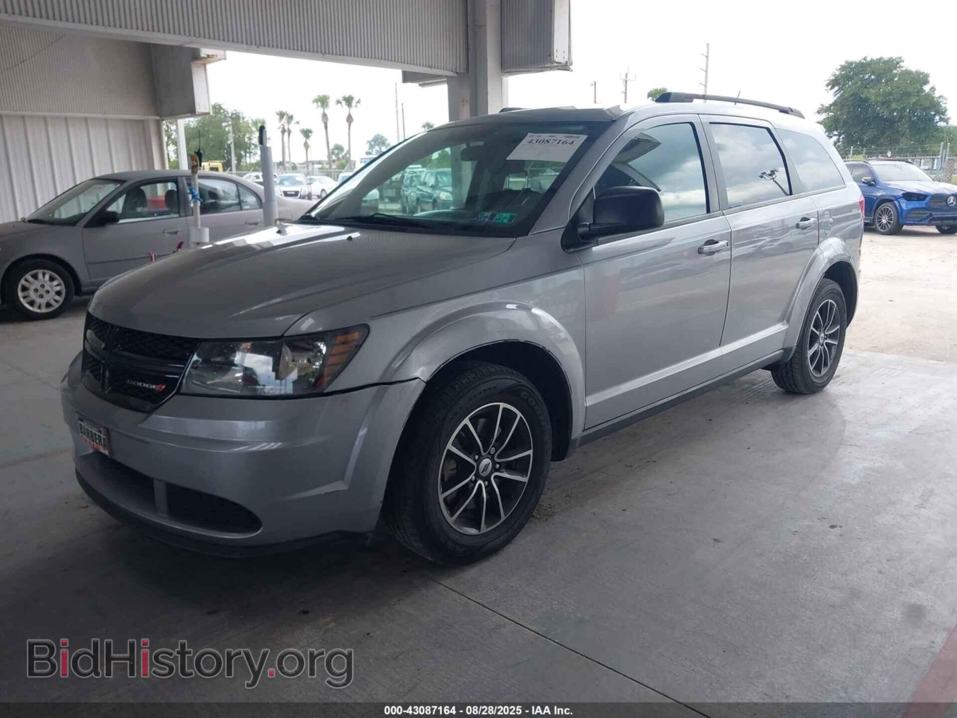 2018 DODGE JOURNEY - VIN: 3C4PDCAB5JT170220 - Фото 2