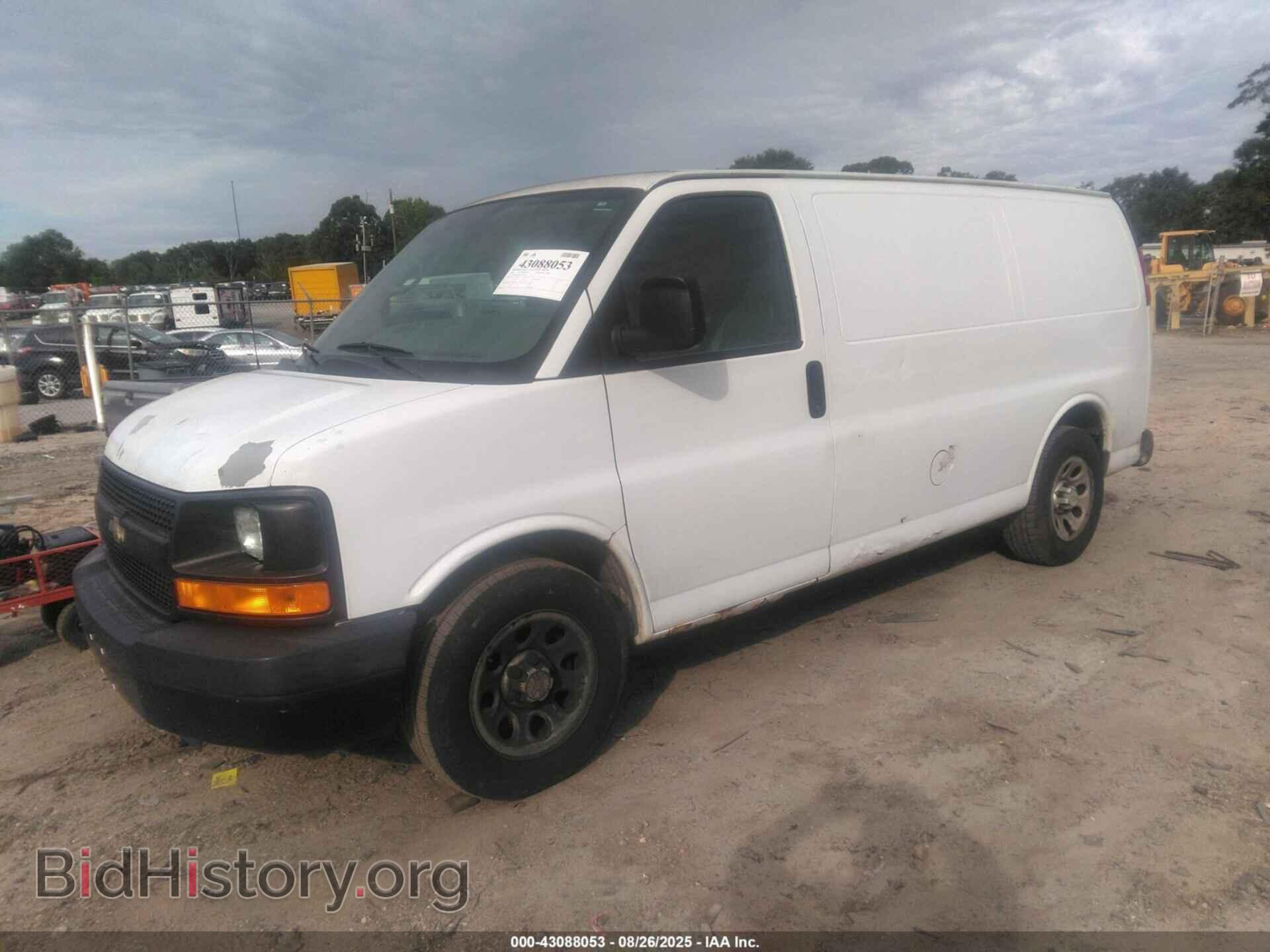 2012 CHEVROLET EXPRESS 1500 - VIN: 1GCSGAFX6C1122956 - Photo 2
