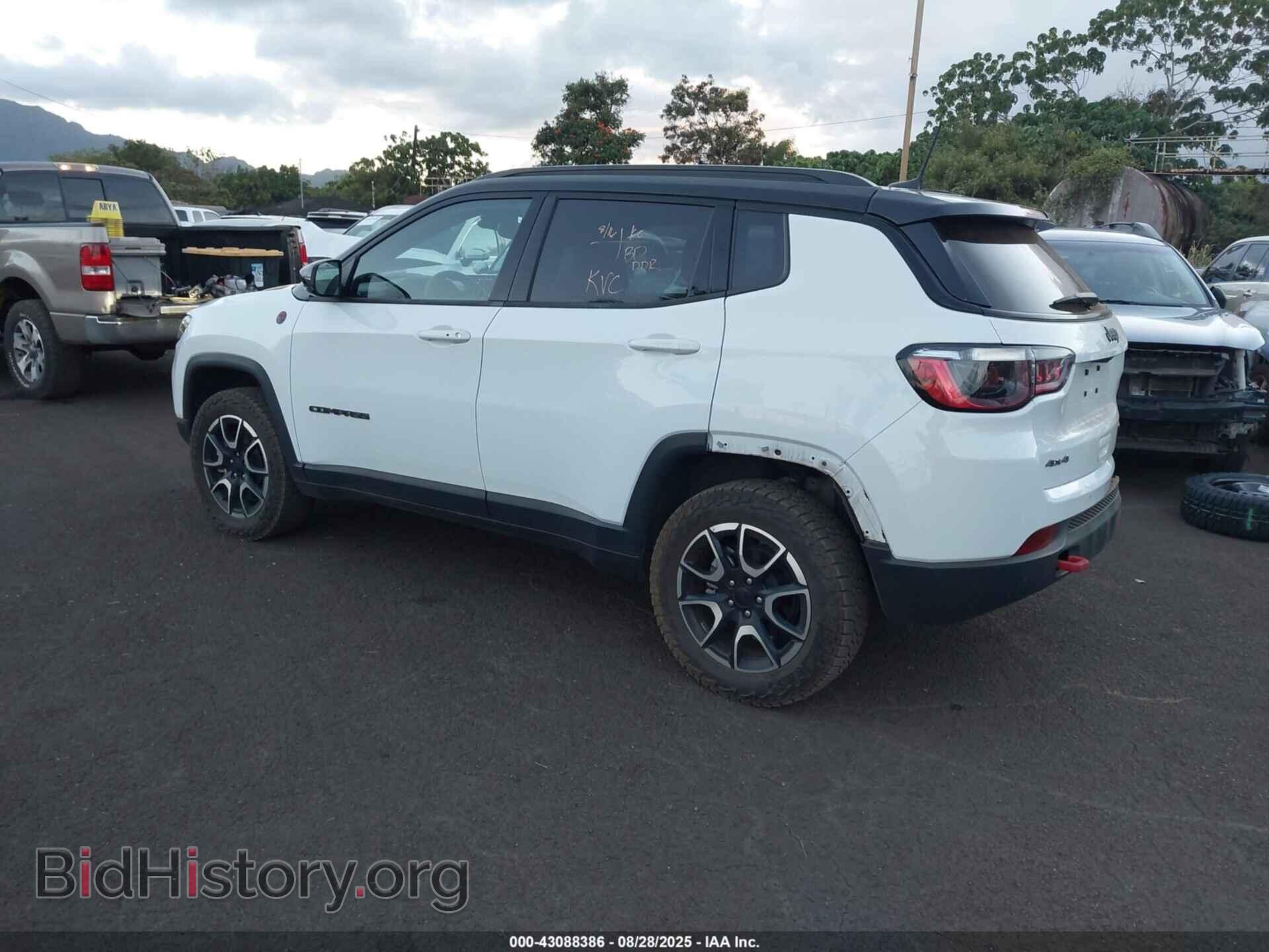 2024 JEEP COMPASS - VIN: 3C4NJDDN7RT144869 - Фото 3