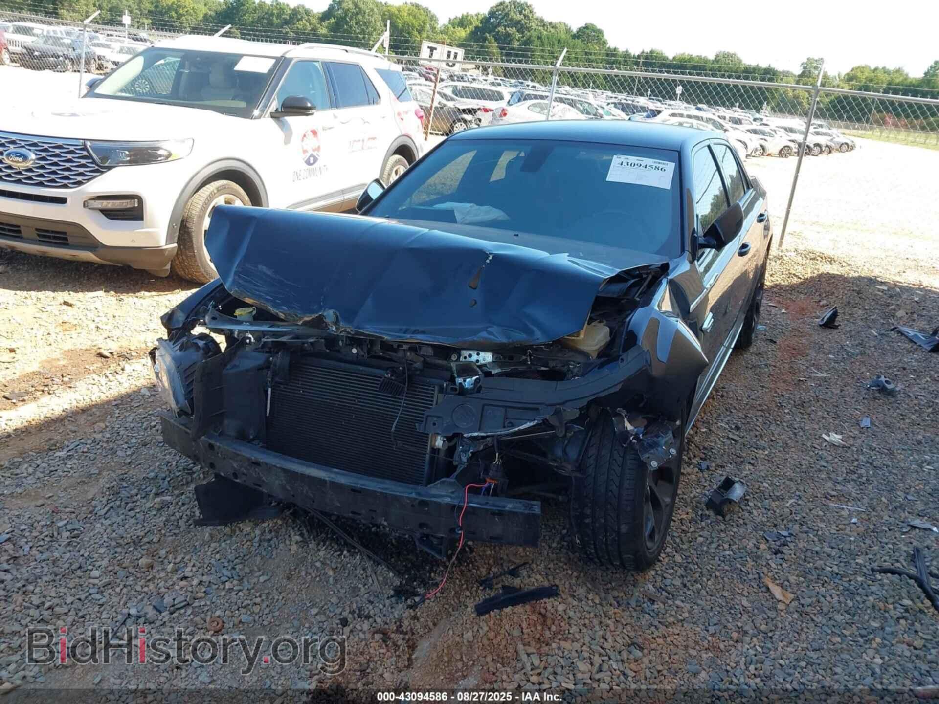 2019 CHRYSLER 300 - VIN: 2C3CCABG5KH517138 - Фото 6
