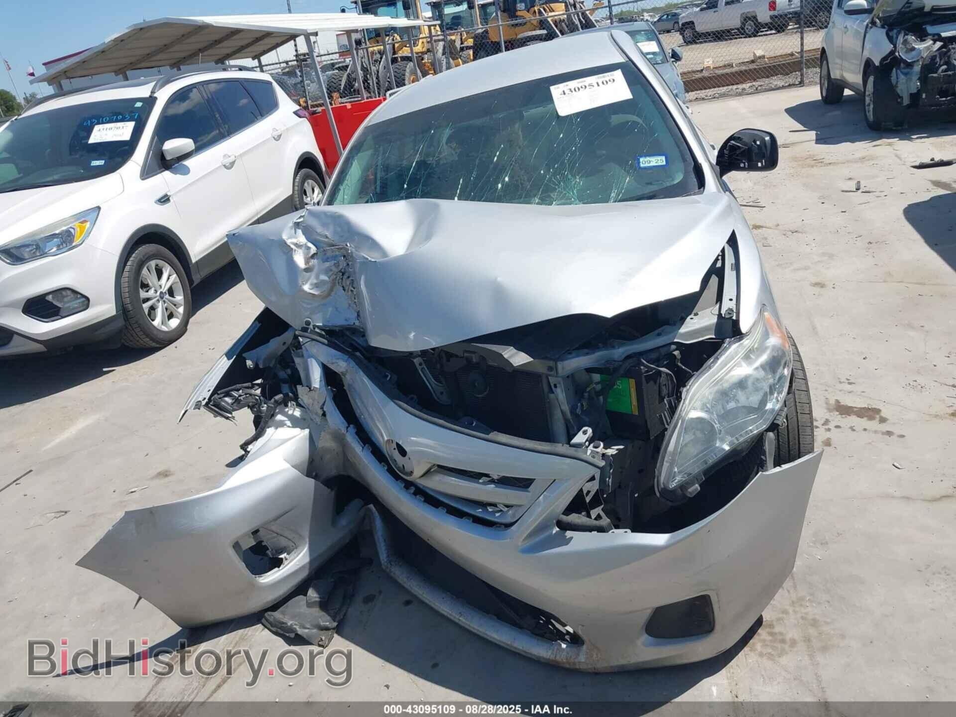 2011 TOYOTA COROLLA - VIN: 2T1BU4EE8BC735925 - Фото 12