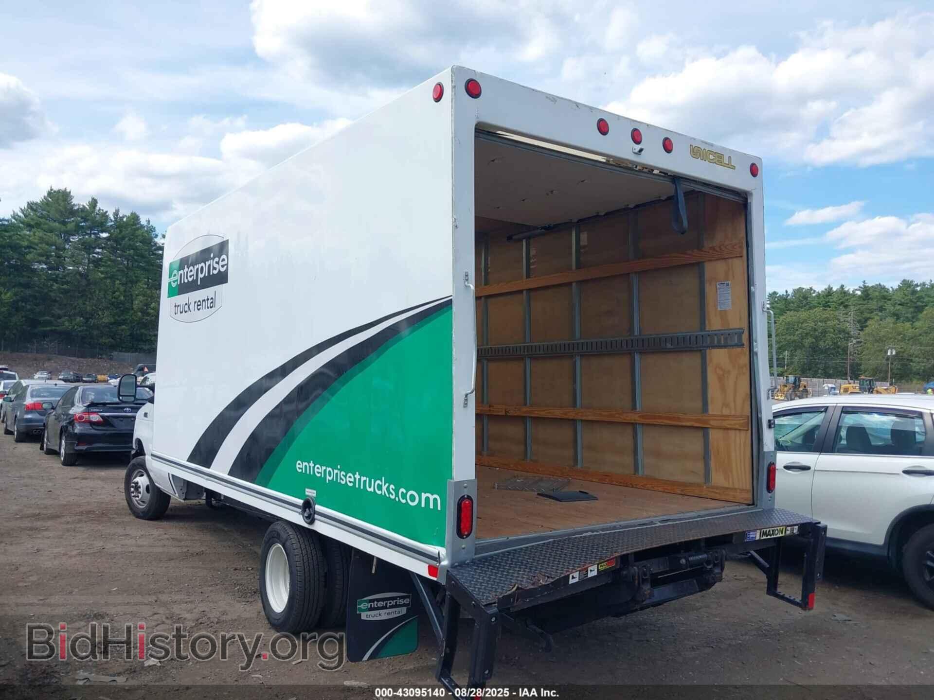 2024 FORD E-350 CUTAWAY - VIN: 1FDWE3FN5RDD30833 - Фото 3