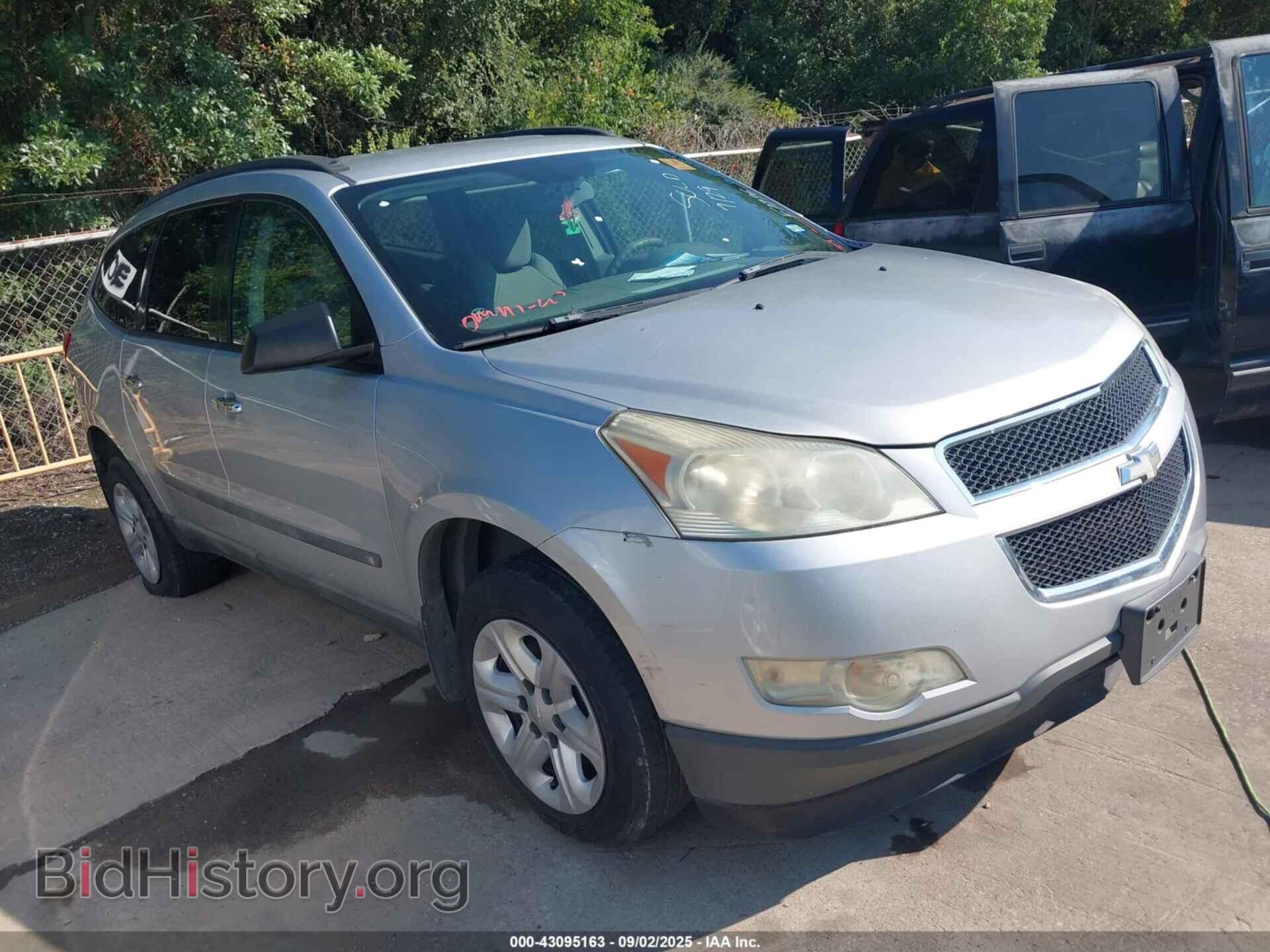 2009 CHEVROLET TRAVERSE - VIN: 1GNER13D49S179524 - Фото 2