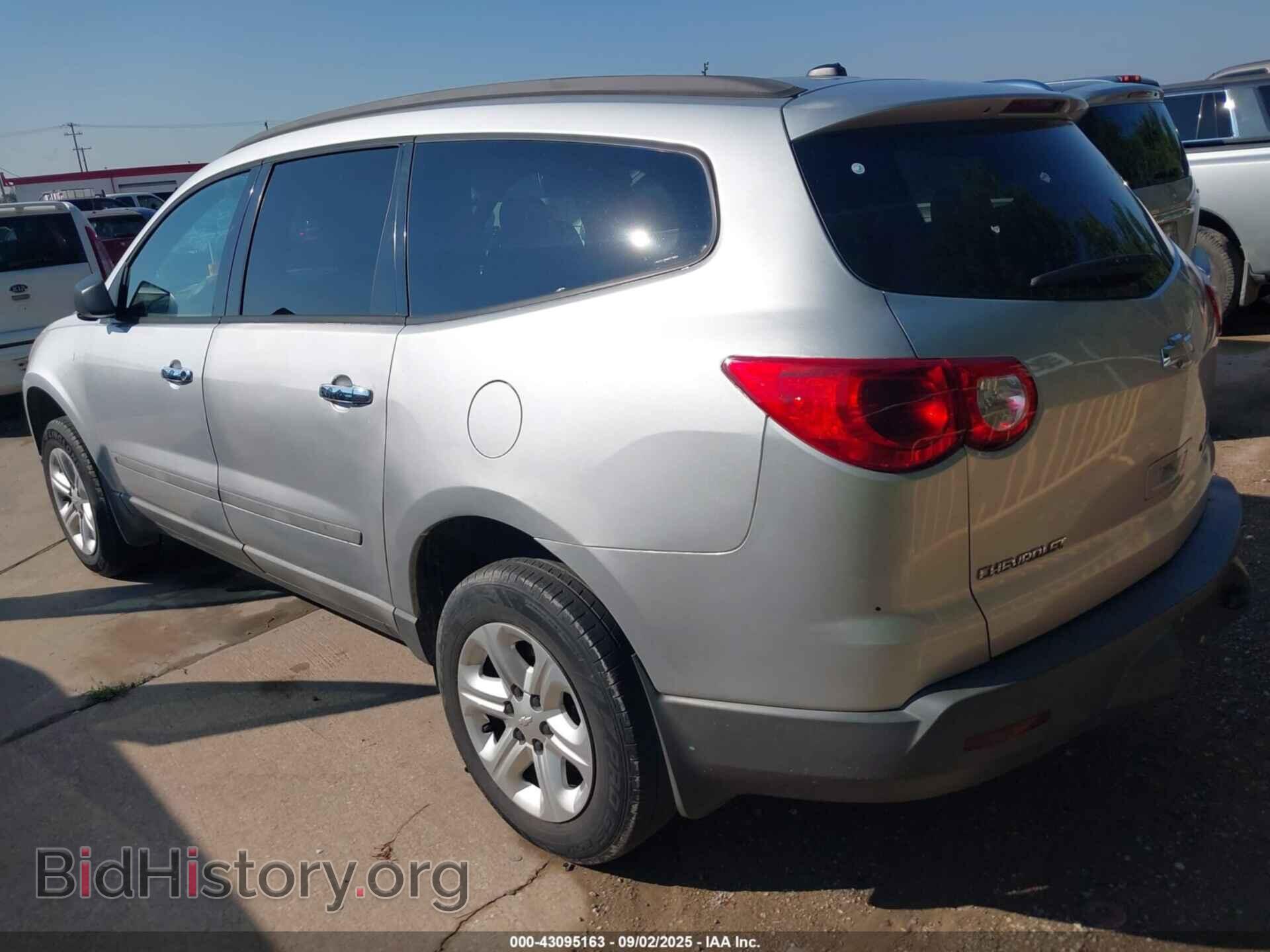 2009 CHEVROLET TRAVERSE - VIN: 1GNER13D49S179524 - Фото 3