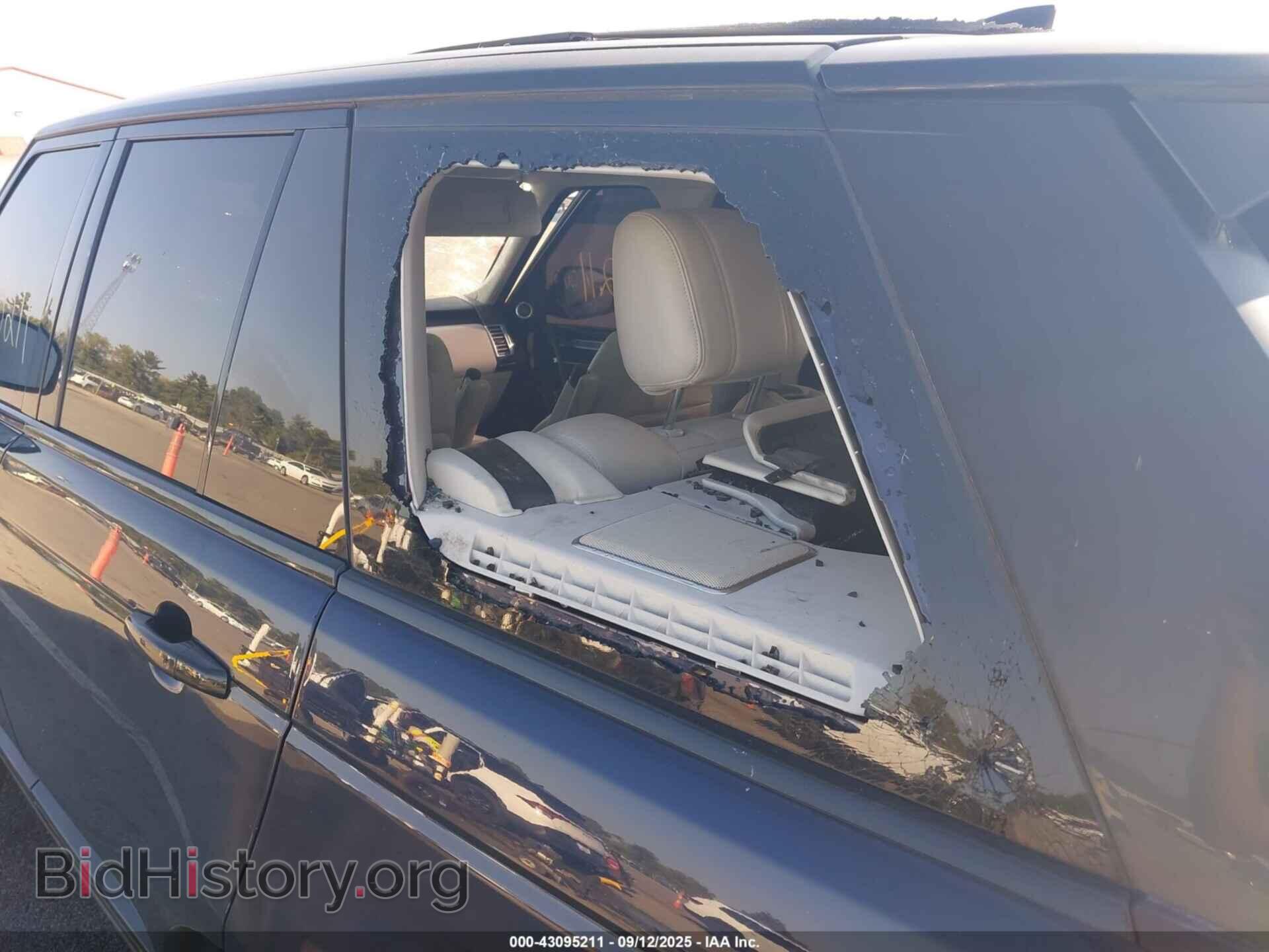 2017 LAND ROVER RANGE ROVER - VIN: SALGS2FE0HA356129 - Фото 18
