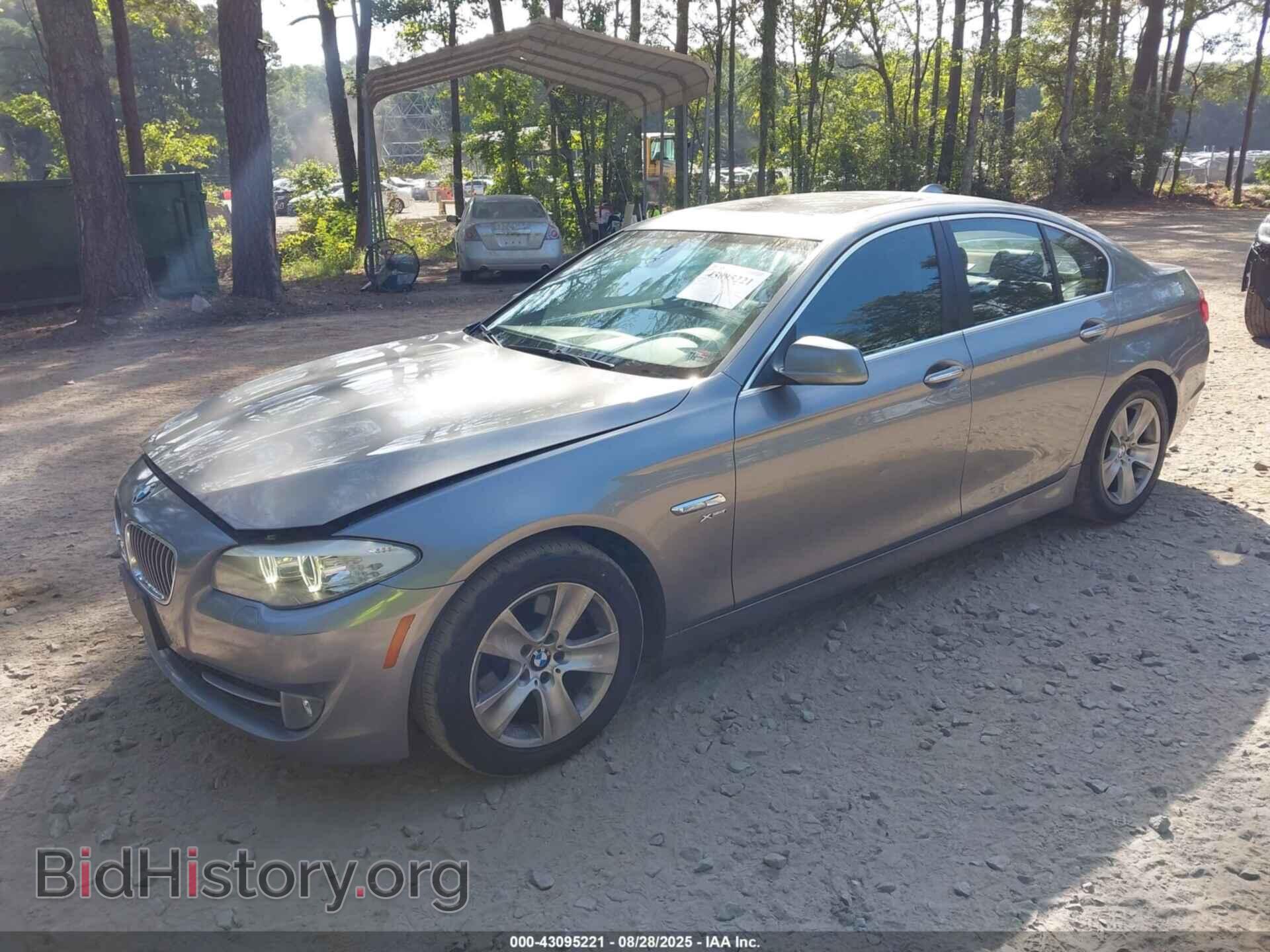 2012 BMW 528I - VIN: WBAXH5C52CDW09144 - Фото 2
