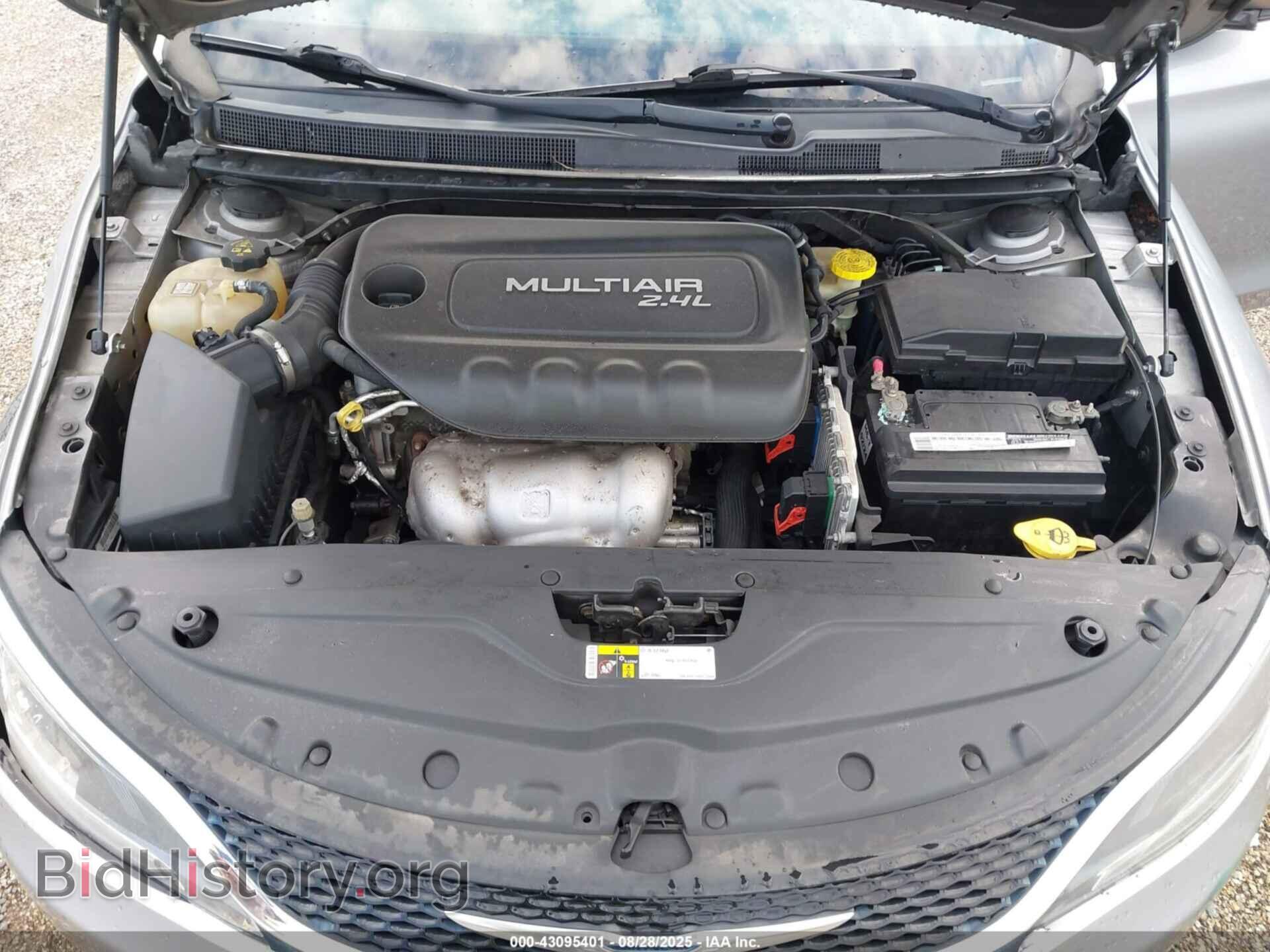 2015 CHRYSLER 200 - VIN: 1C3CCCAB8FN714612 - Фото 10