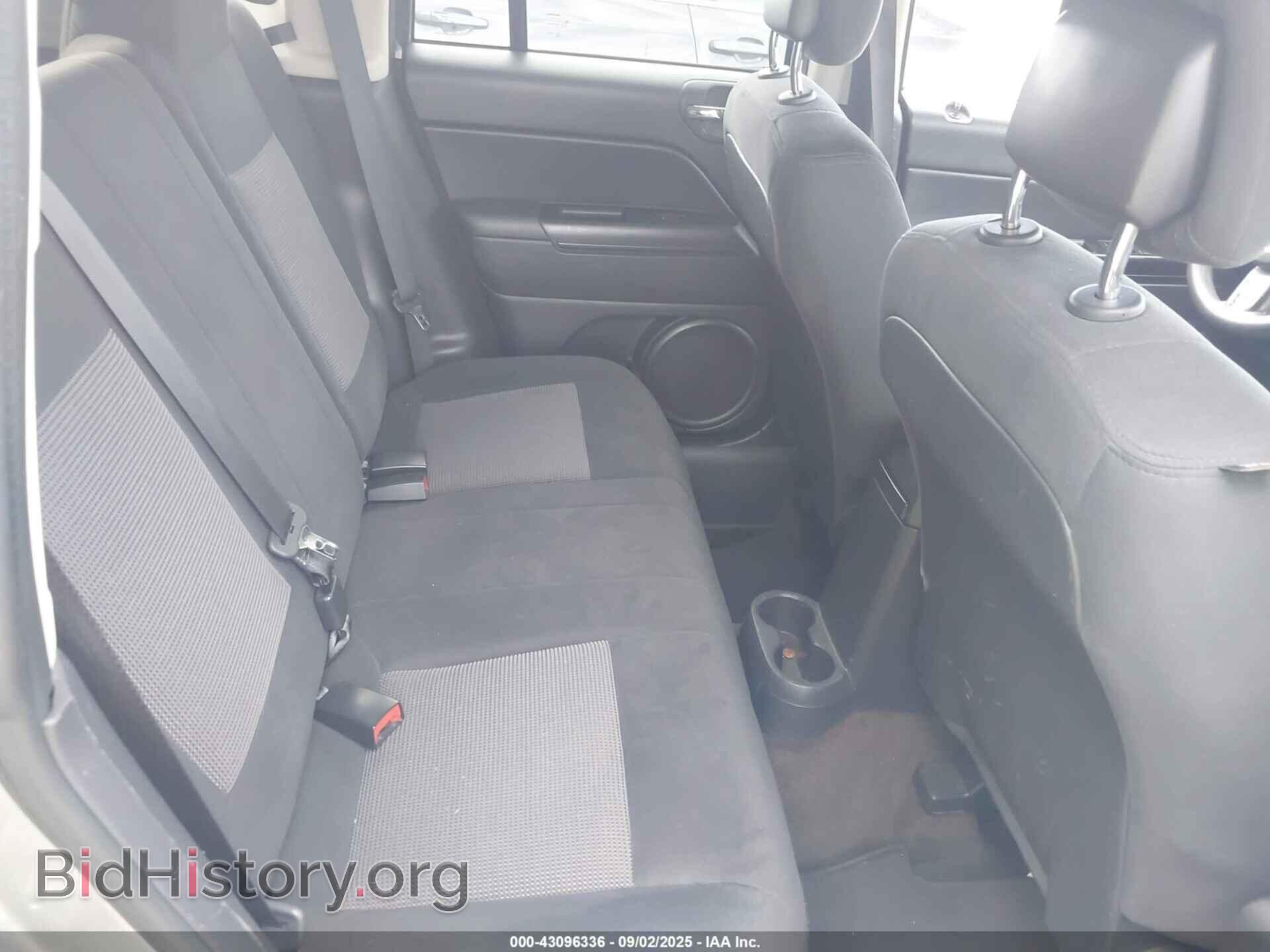 2014 JEEP COMPASS - VIN: 1C4NJCBAXED843763 - Фото 8